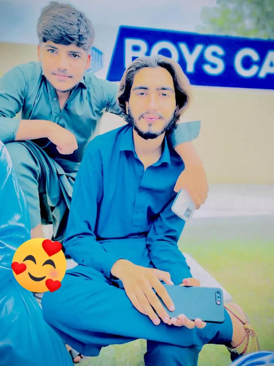 @𝒁𝒐𝒉𝒂𝒊𝒃 𝒌𝒊𝒏𝒈
