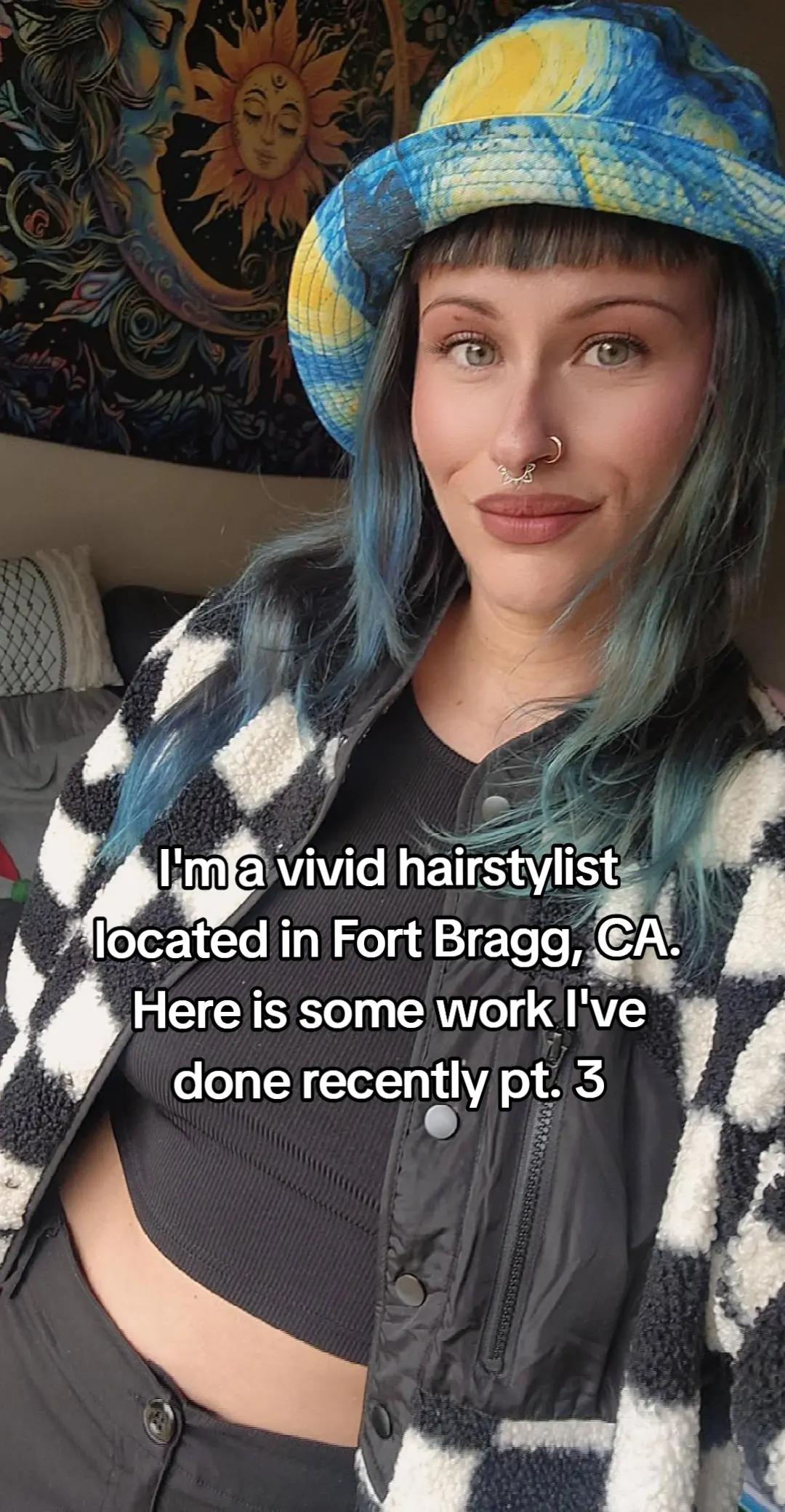 @yourgirlDEE
