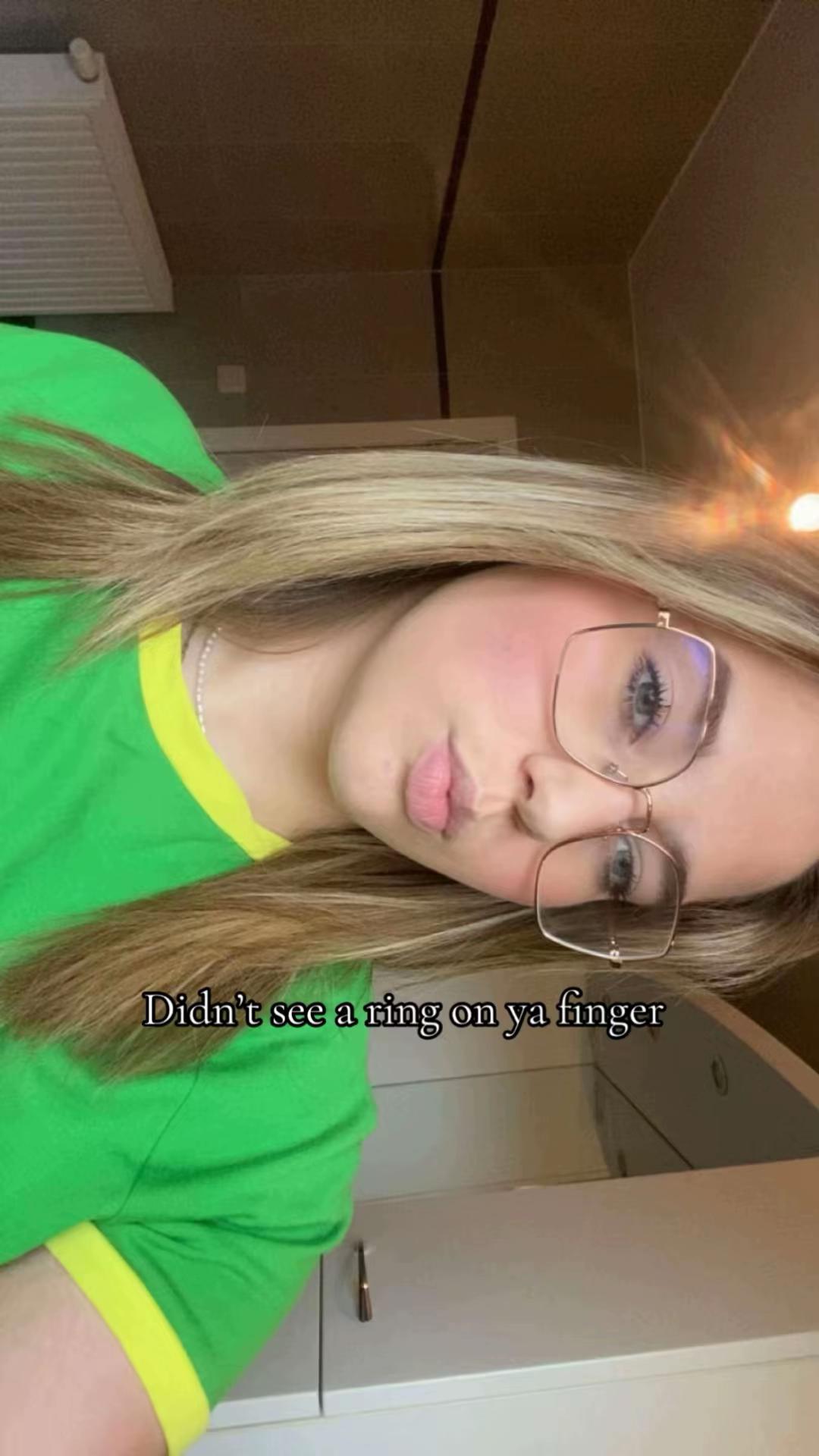 @😱