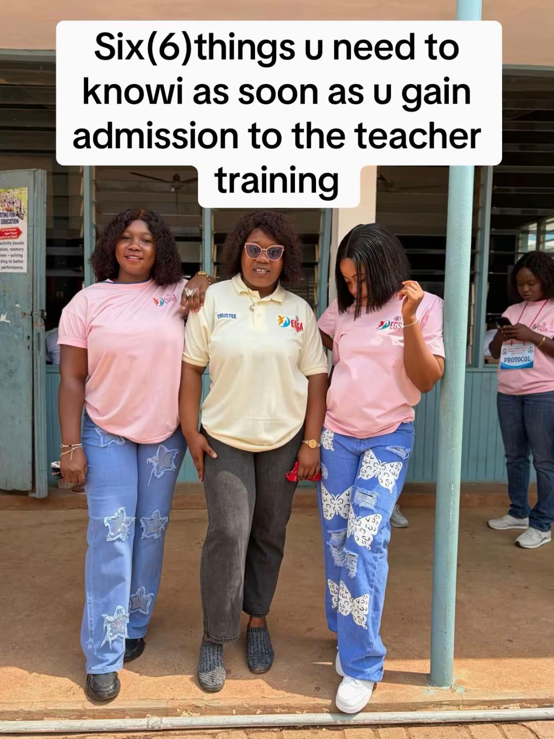 @Madam Bronii🤭🤍💎👩🏫🌎