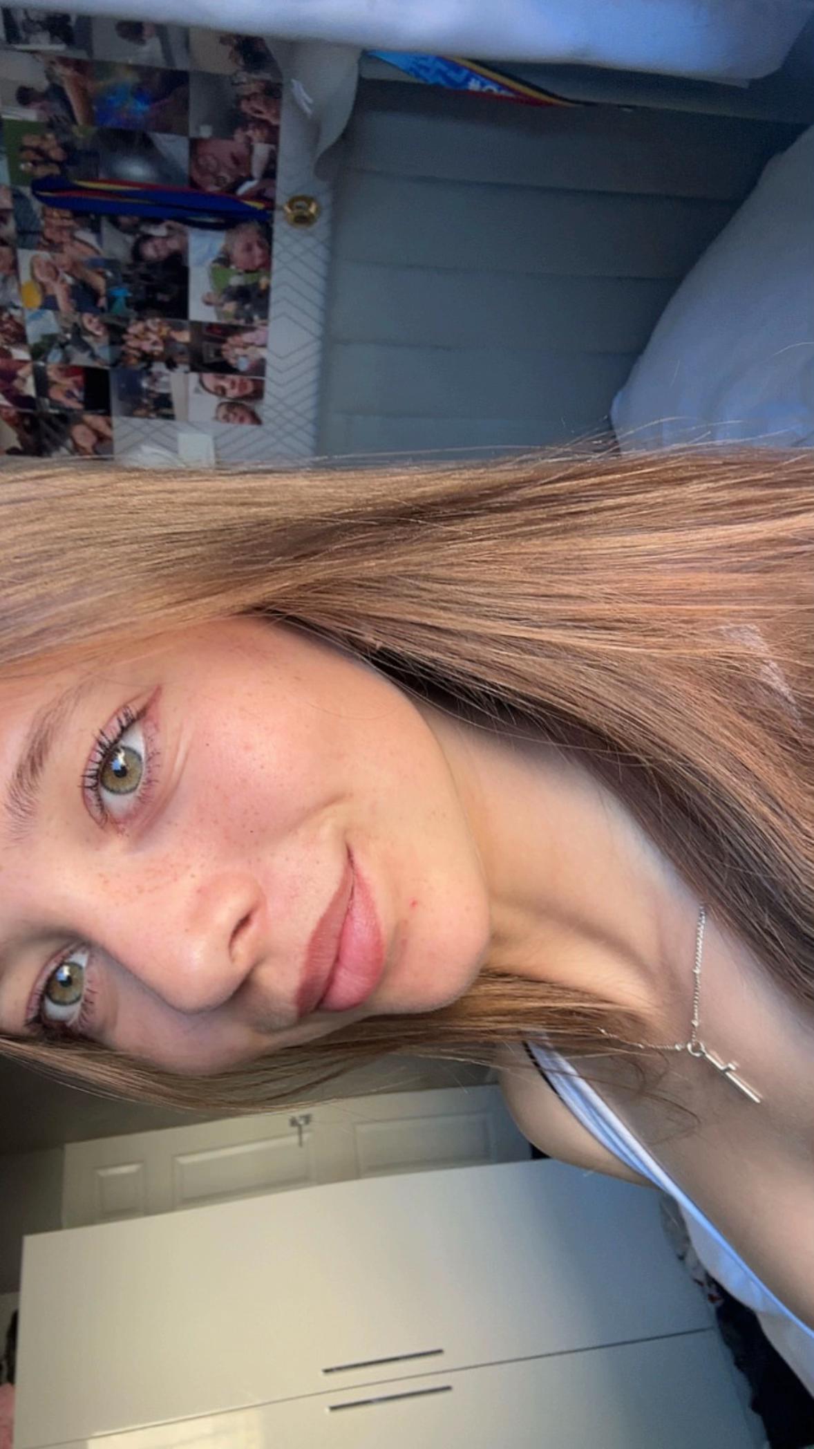 @𝐡𝐨𝐥𝐥𝐢𝐞ꨄ