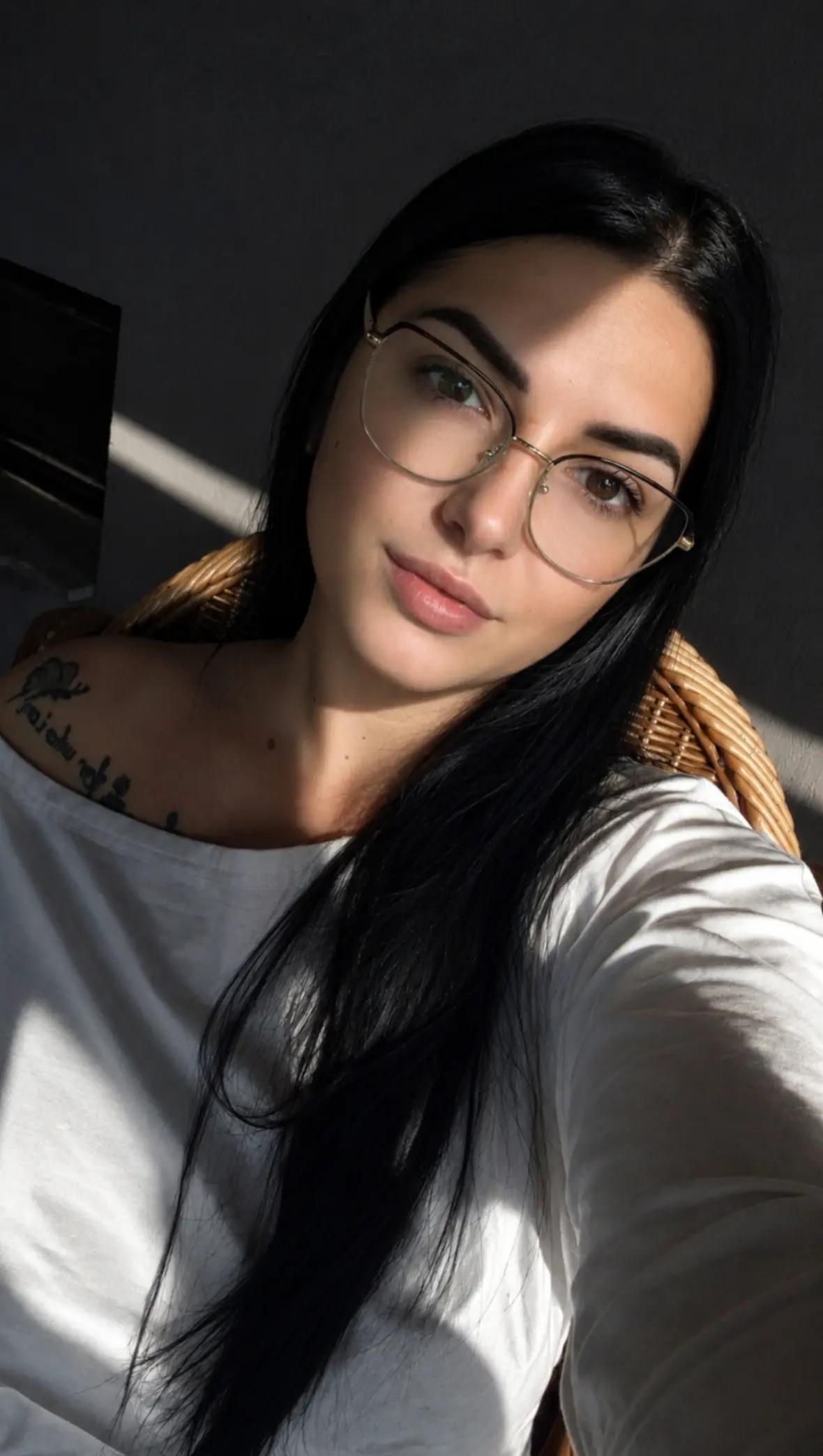 @🇧🇦🇨🇭Enchy9000🇧🇦🇨🇭