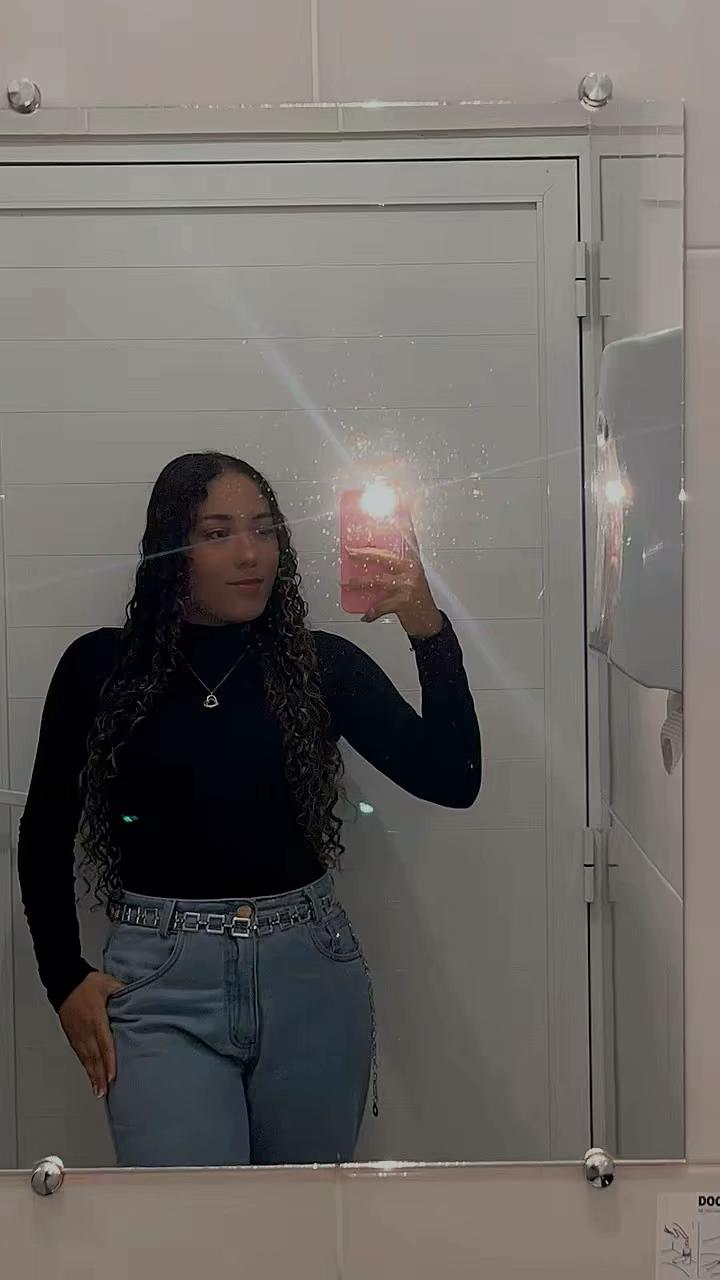 @Lorrany_76