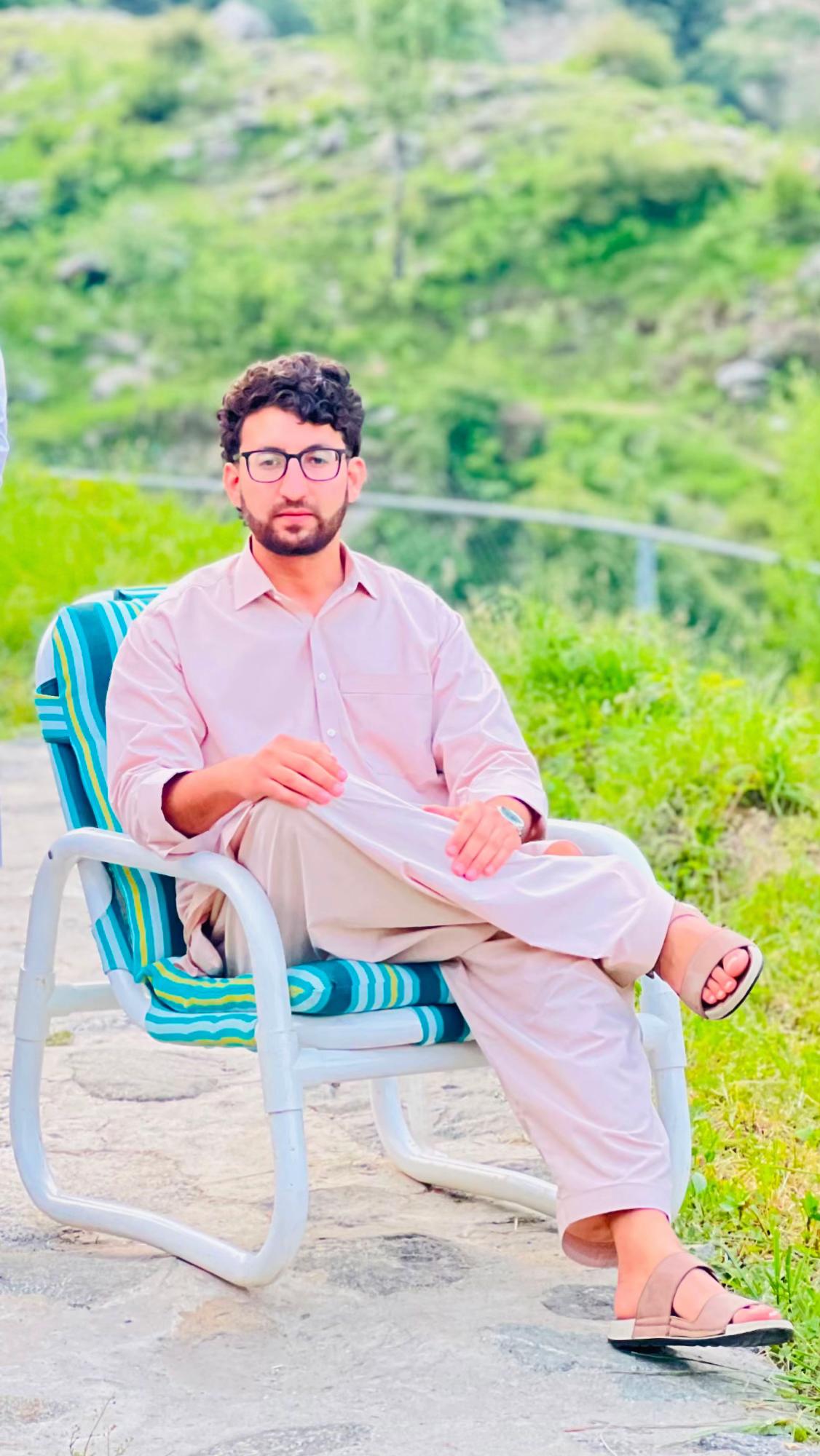 @HassaN shah.