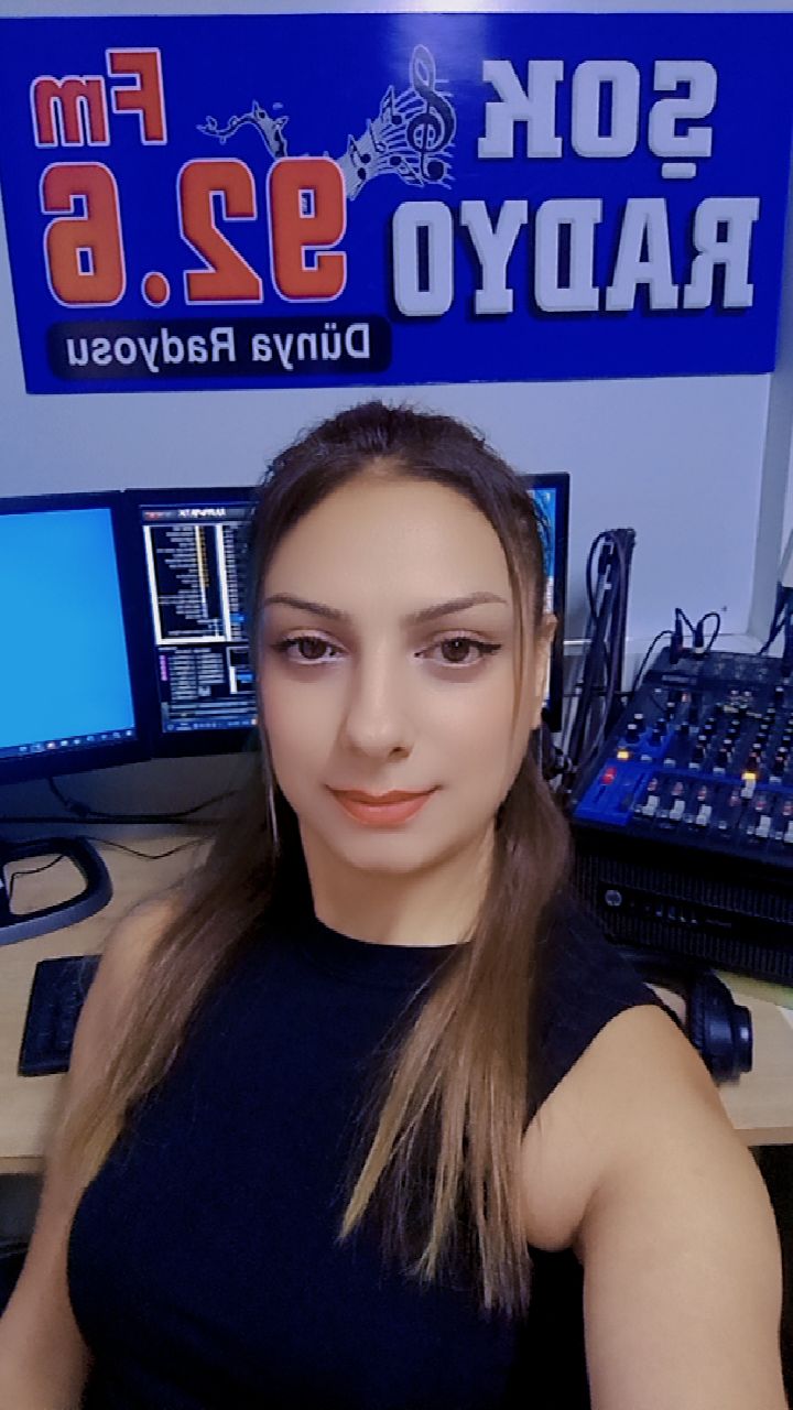 @Gamze Kumlu Program Sunucusu