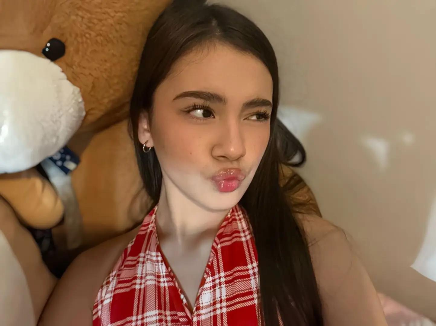 @Arhia Faye Agas
