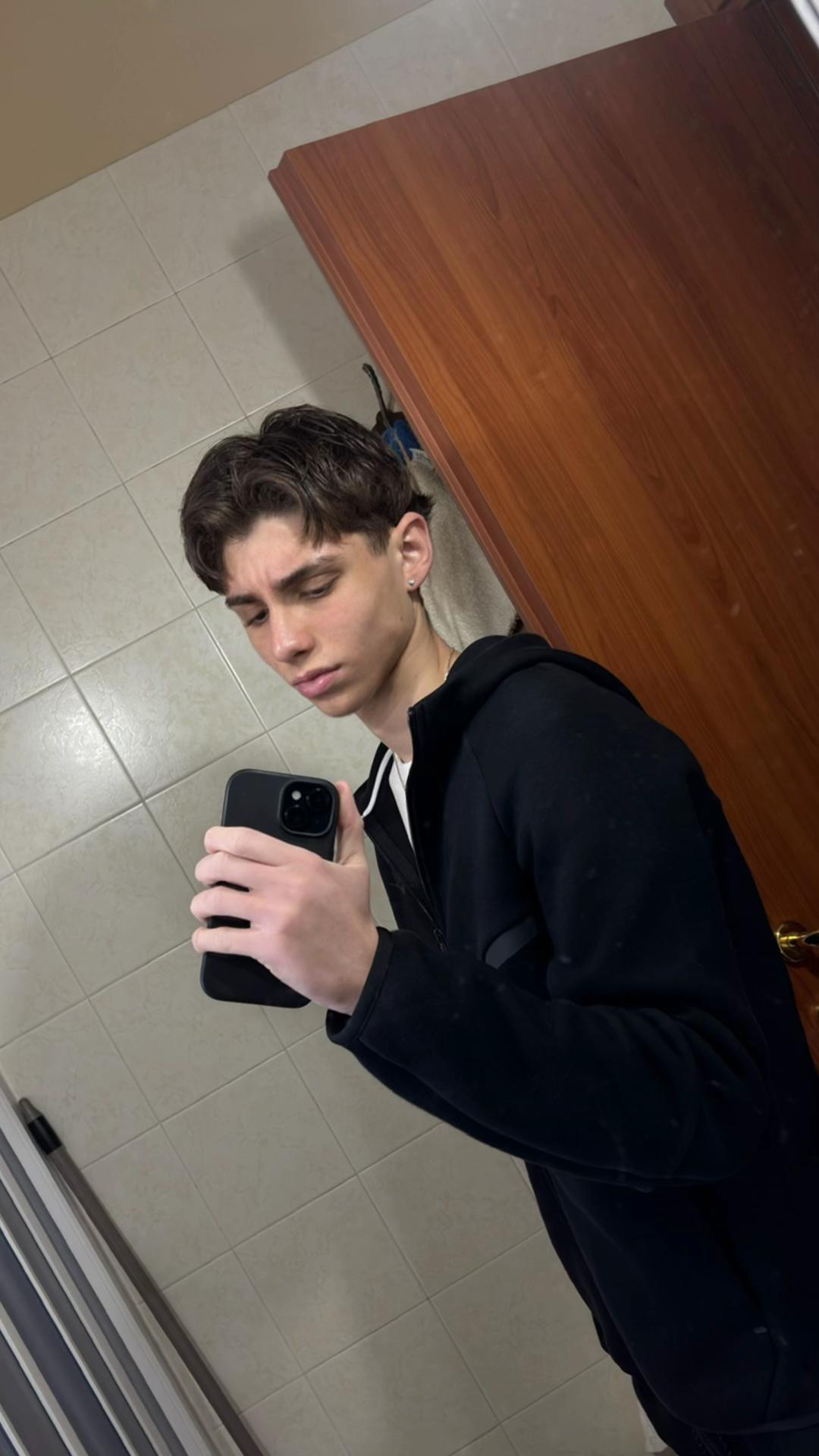 @M1K