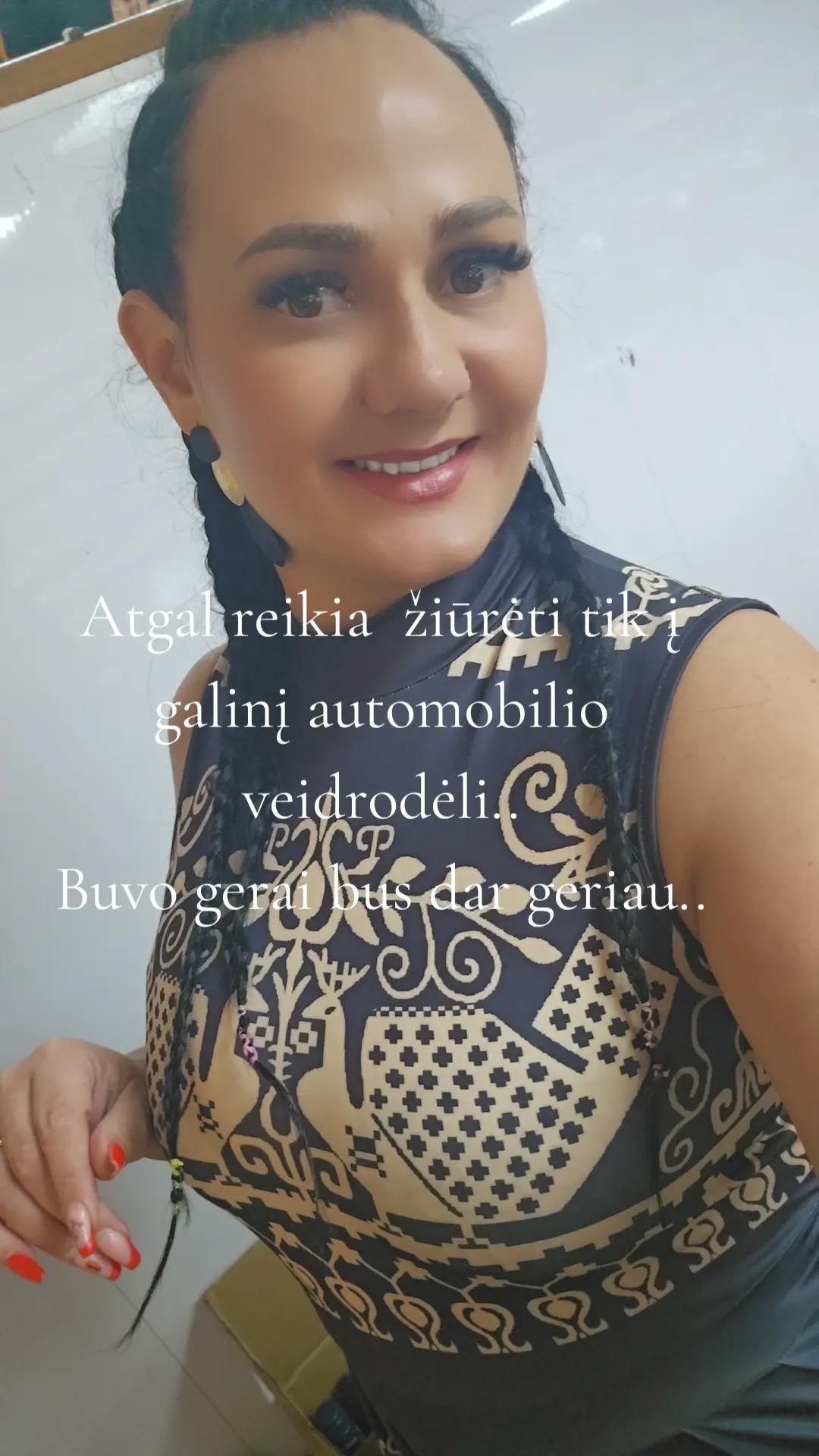 @Bosė😅