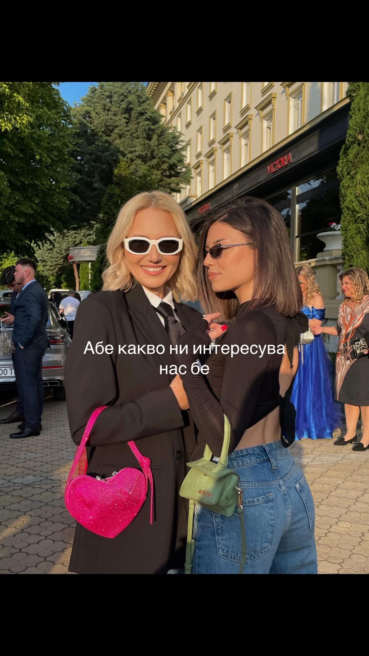 @Annie 💞