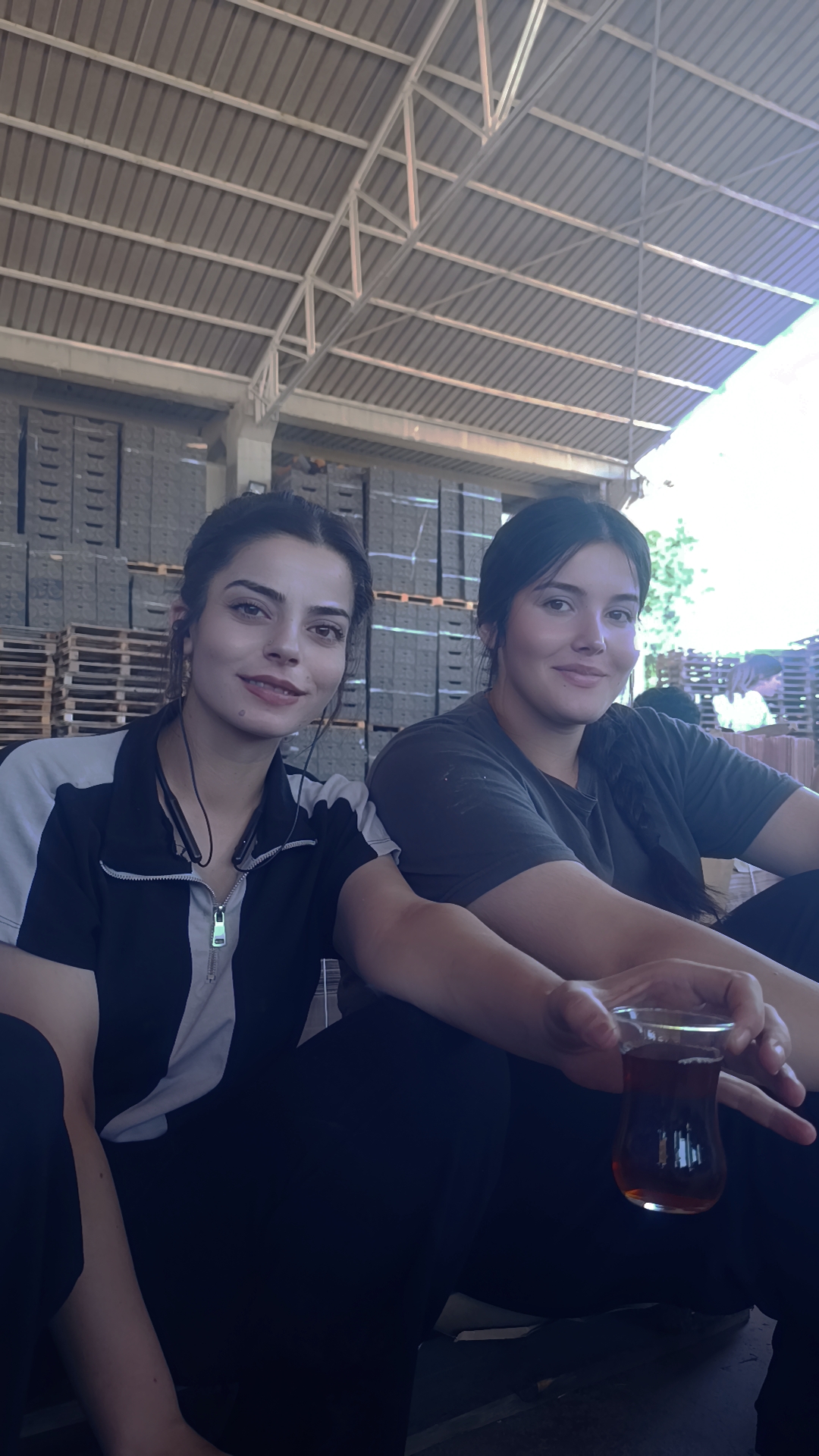 @emoş