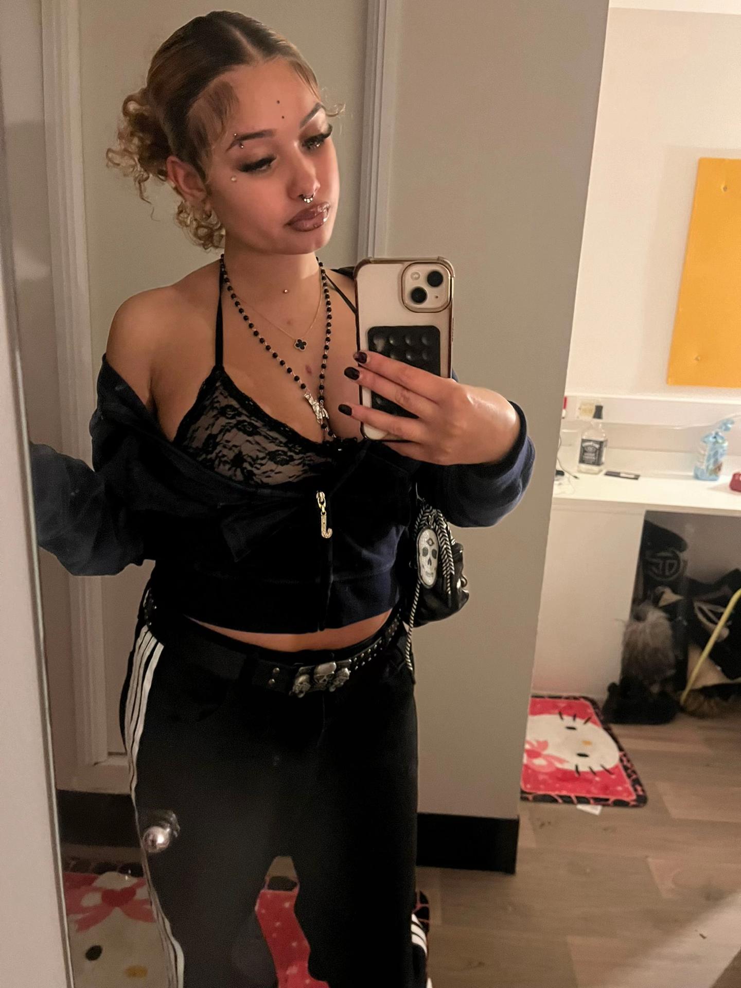 @LE.