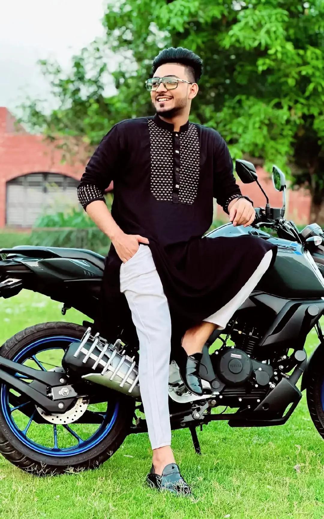 @Ariyan Xhowdhury