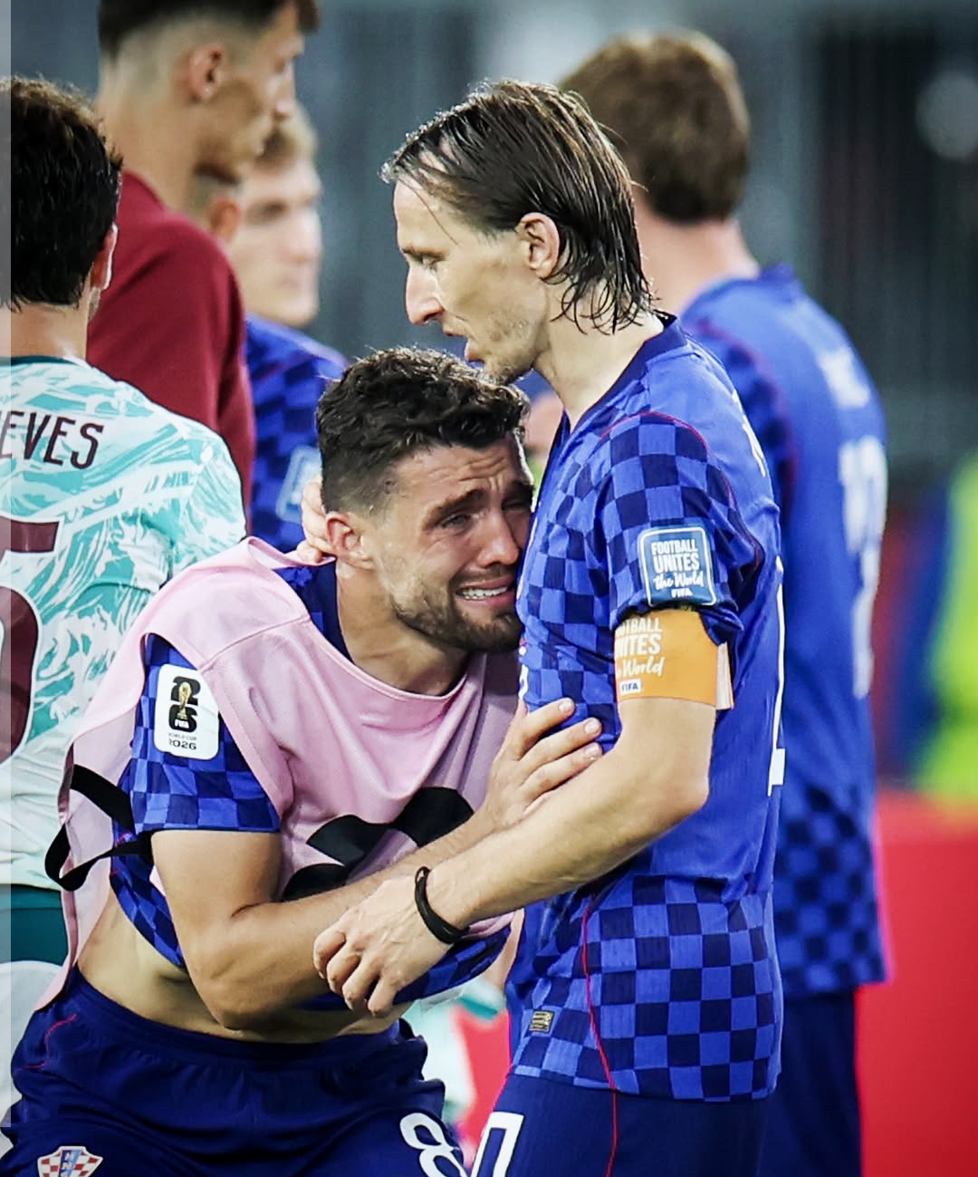 @عاشقين_منتخبنى🇭🇷❤️&zwj;🔥