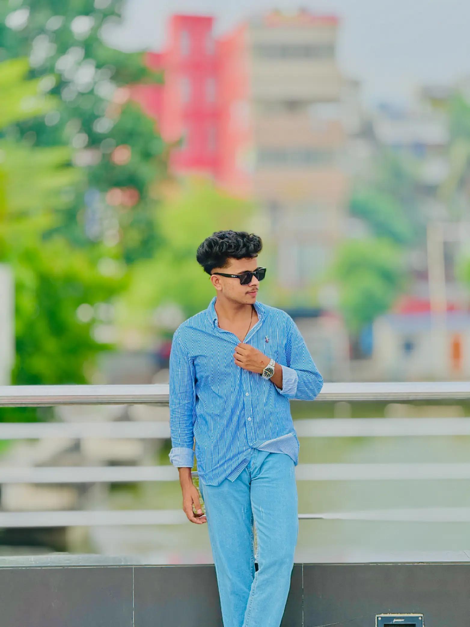 @𝐑𝐀𝐒𝐄𝐃 😎