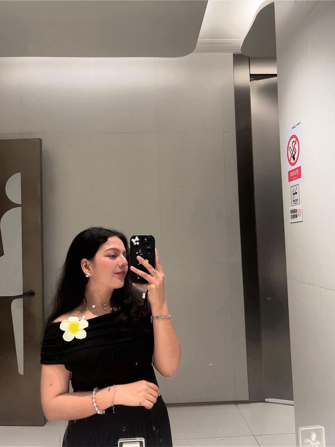 @Nidhi❤️