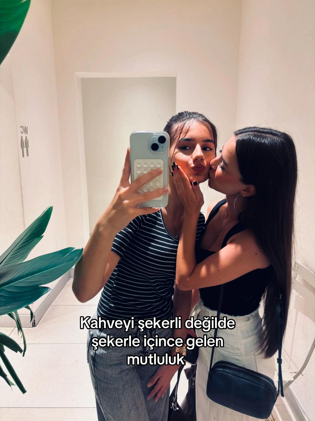@Elanur