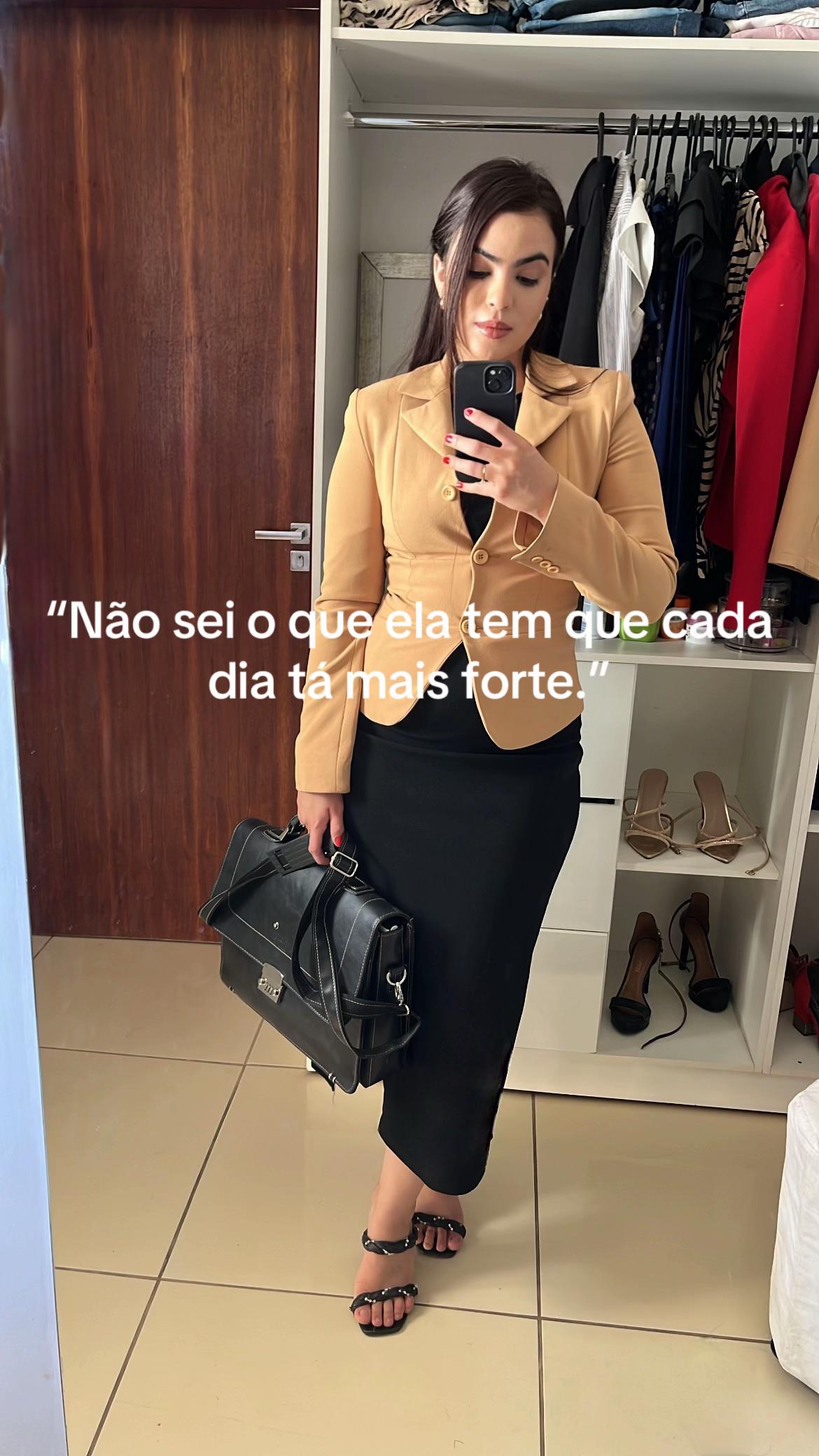 @Michaele | Advogada