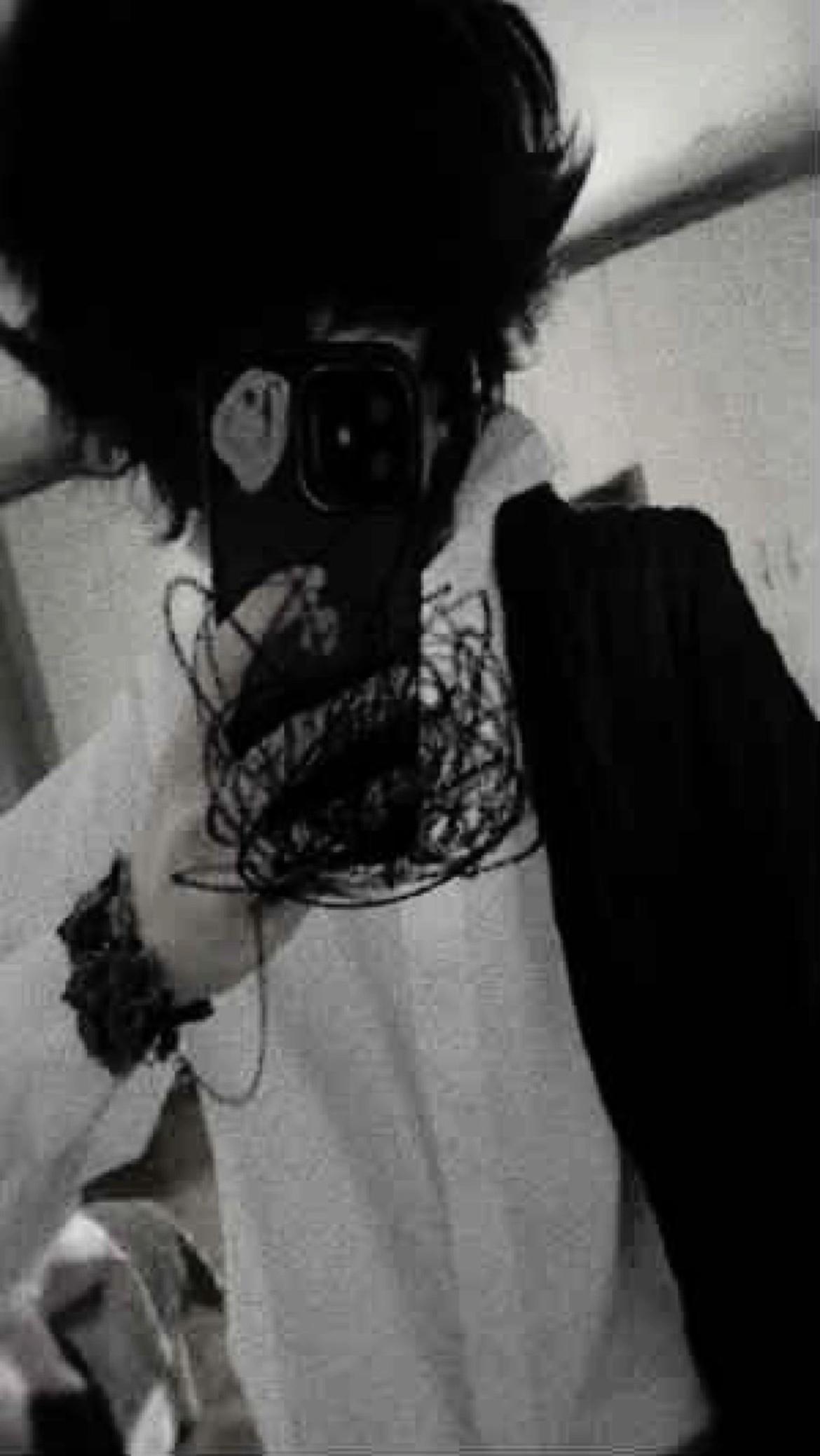 @.ēm0boÿ/,?!@“