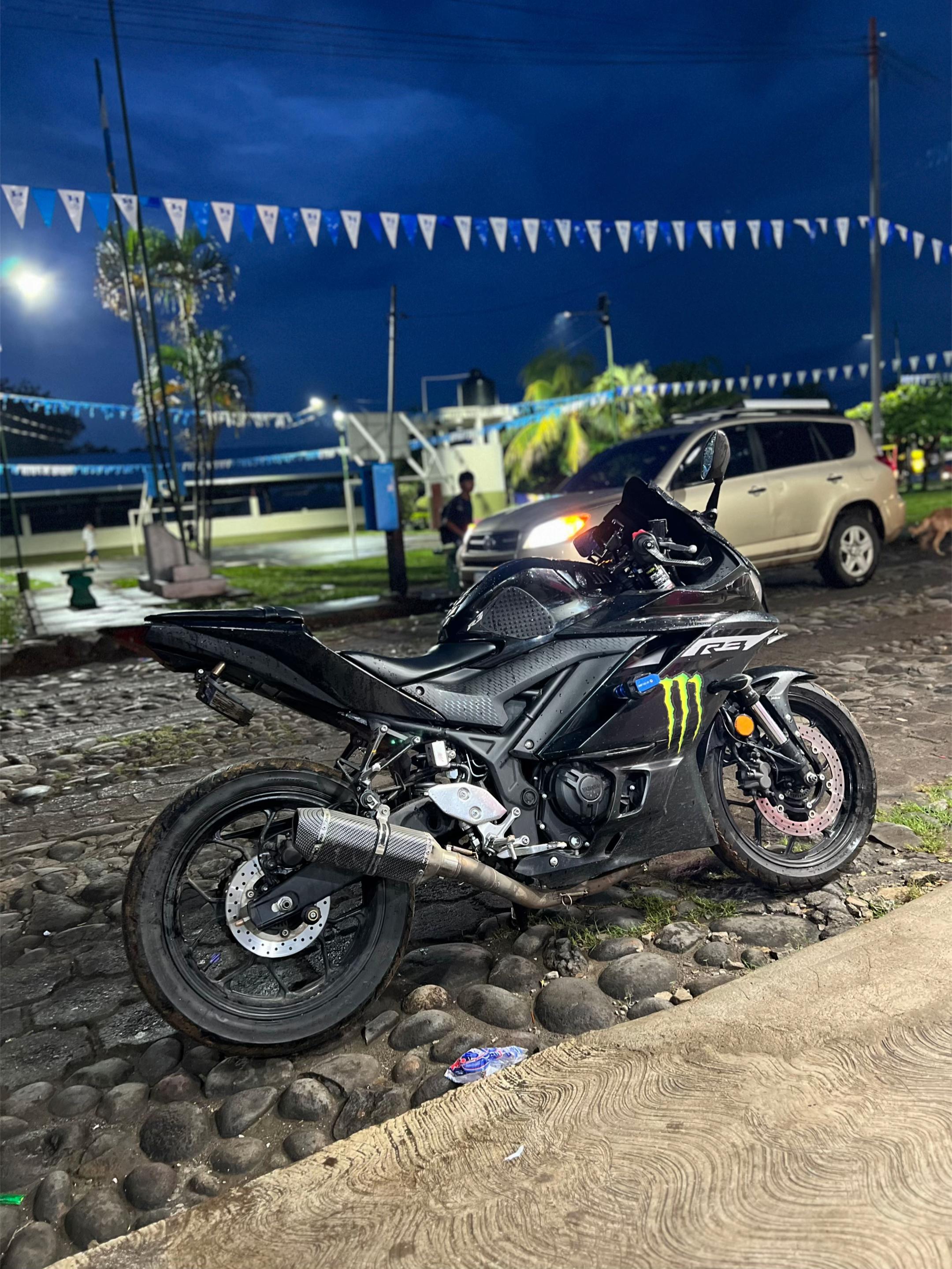 @De León R6