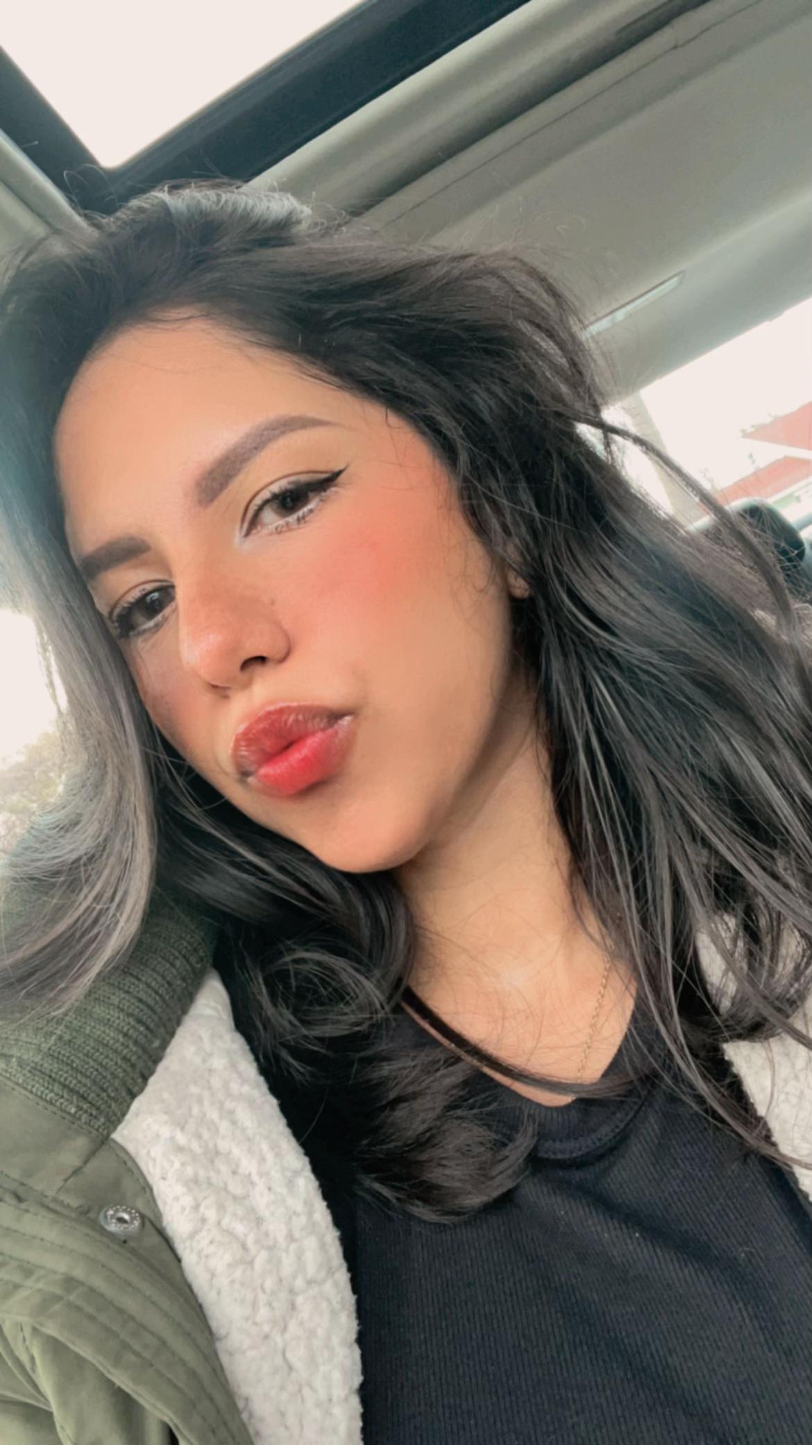 @Andrea Daniela