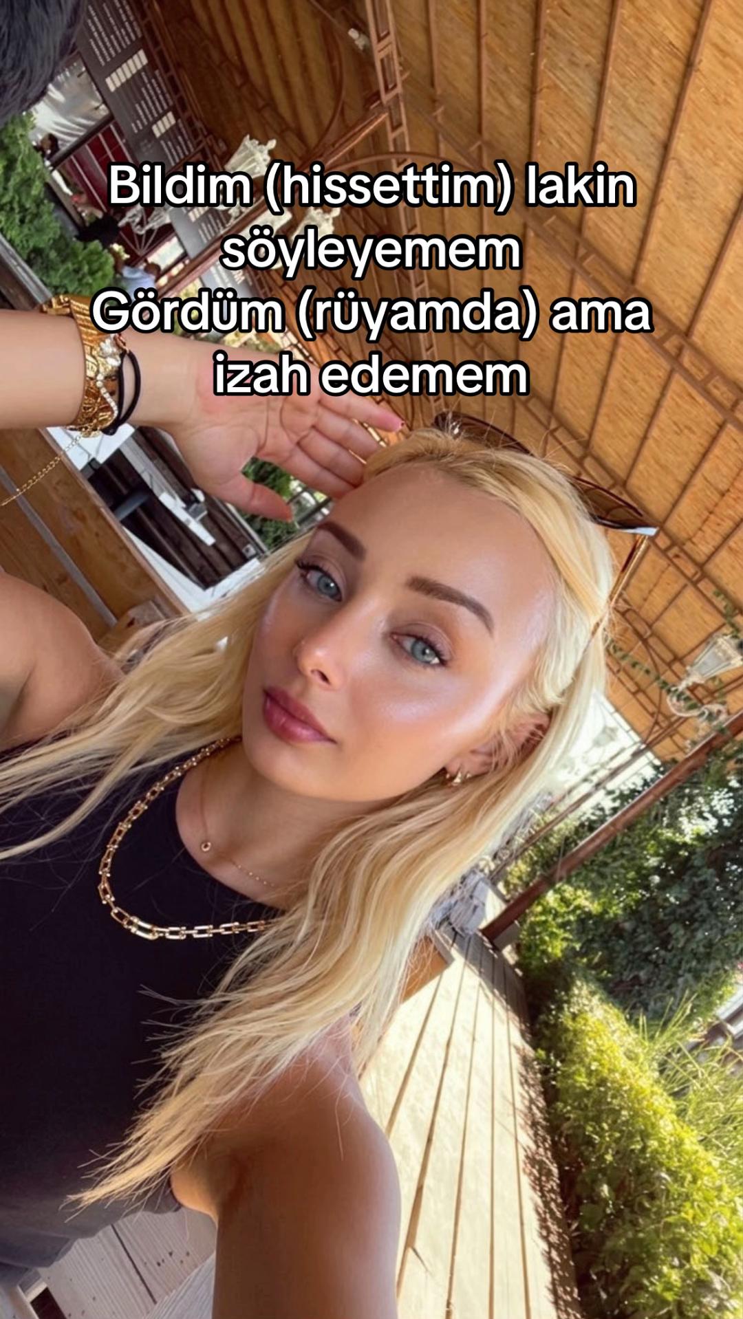 @𝓒 ☆