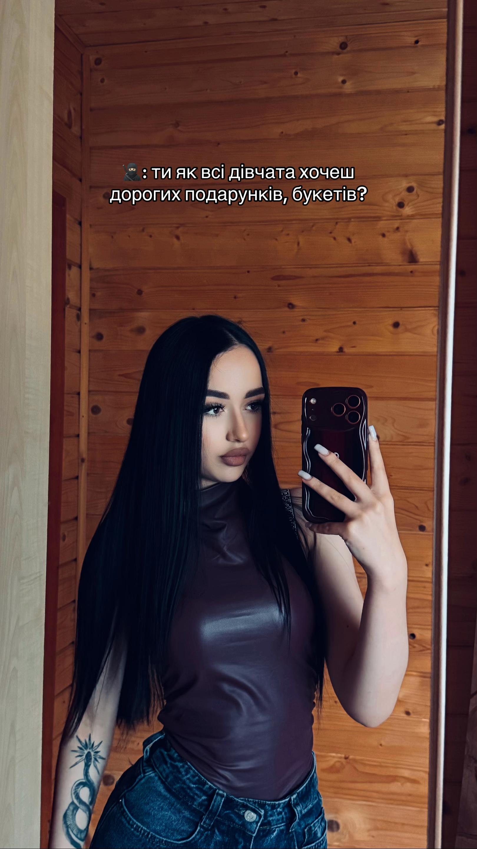 @🦈
