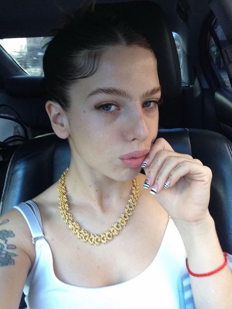 @Ana