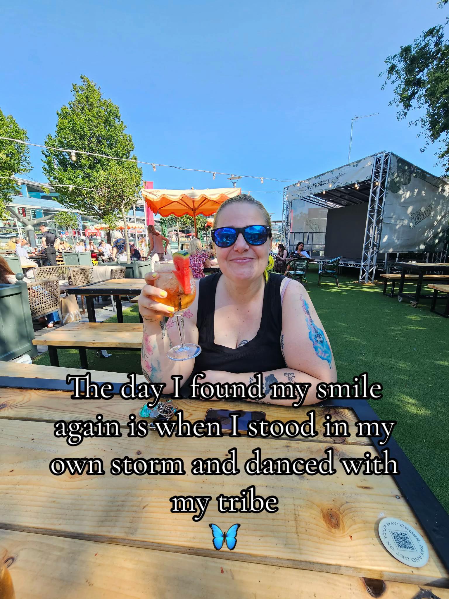 @Kerry 🏳️&zwj;🌈🦋🎶