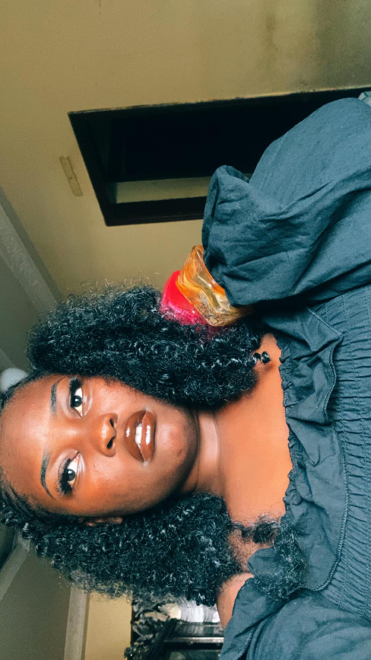 @Benie 🦋🛐