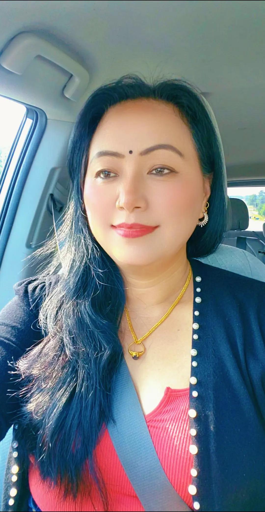 @๐ง๐น ๐บ๐ธ Dilu Gurung ๐ณ๐ต๐บ๐ธ