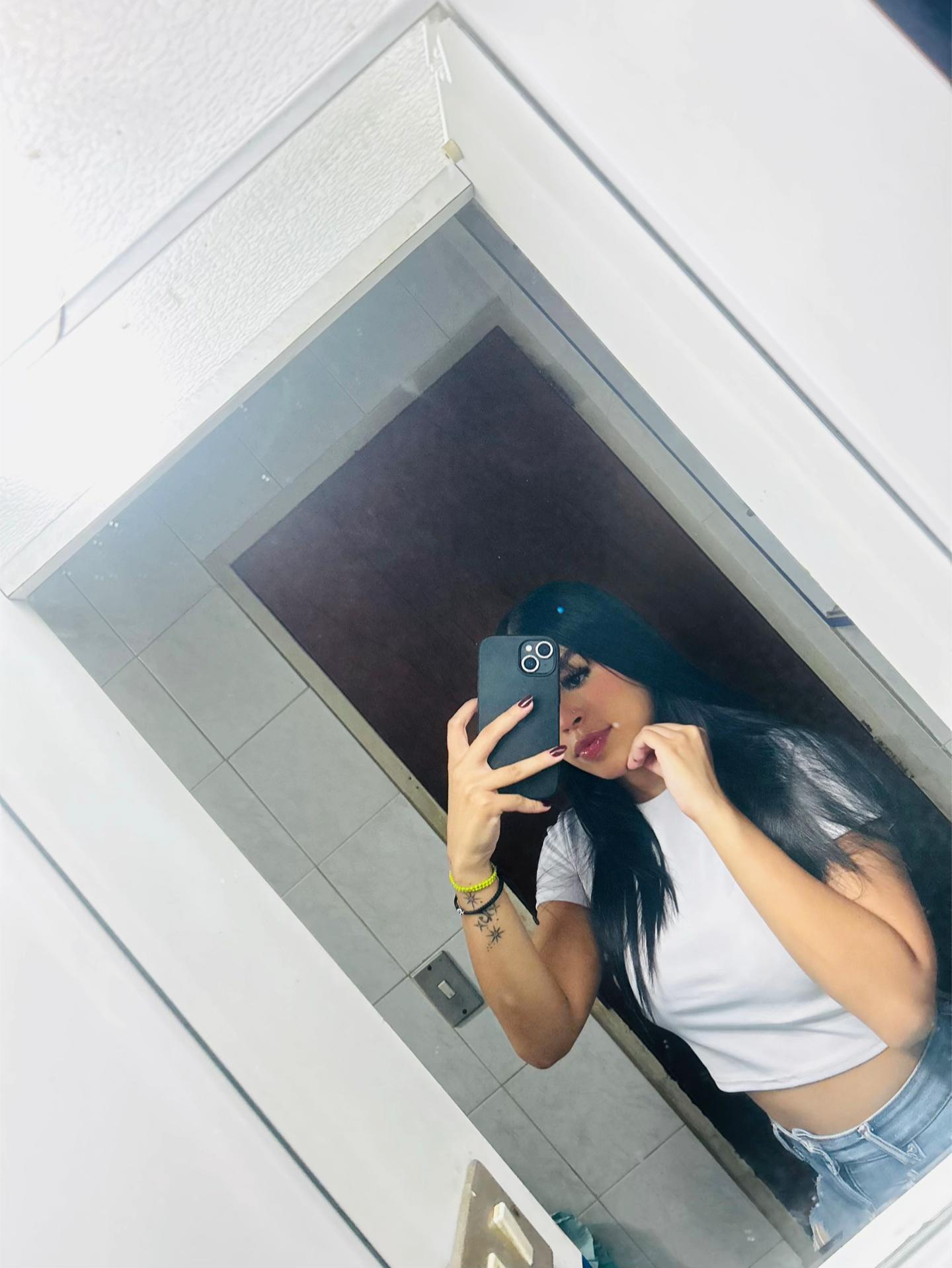 @𝐕