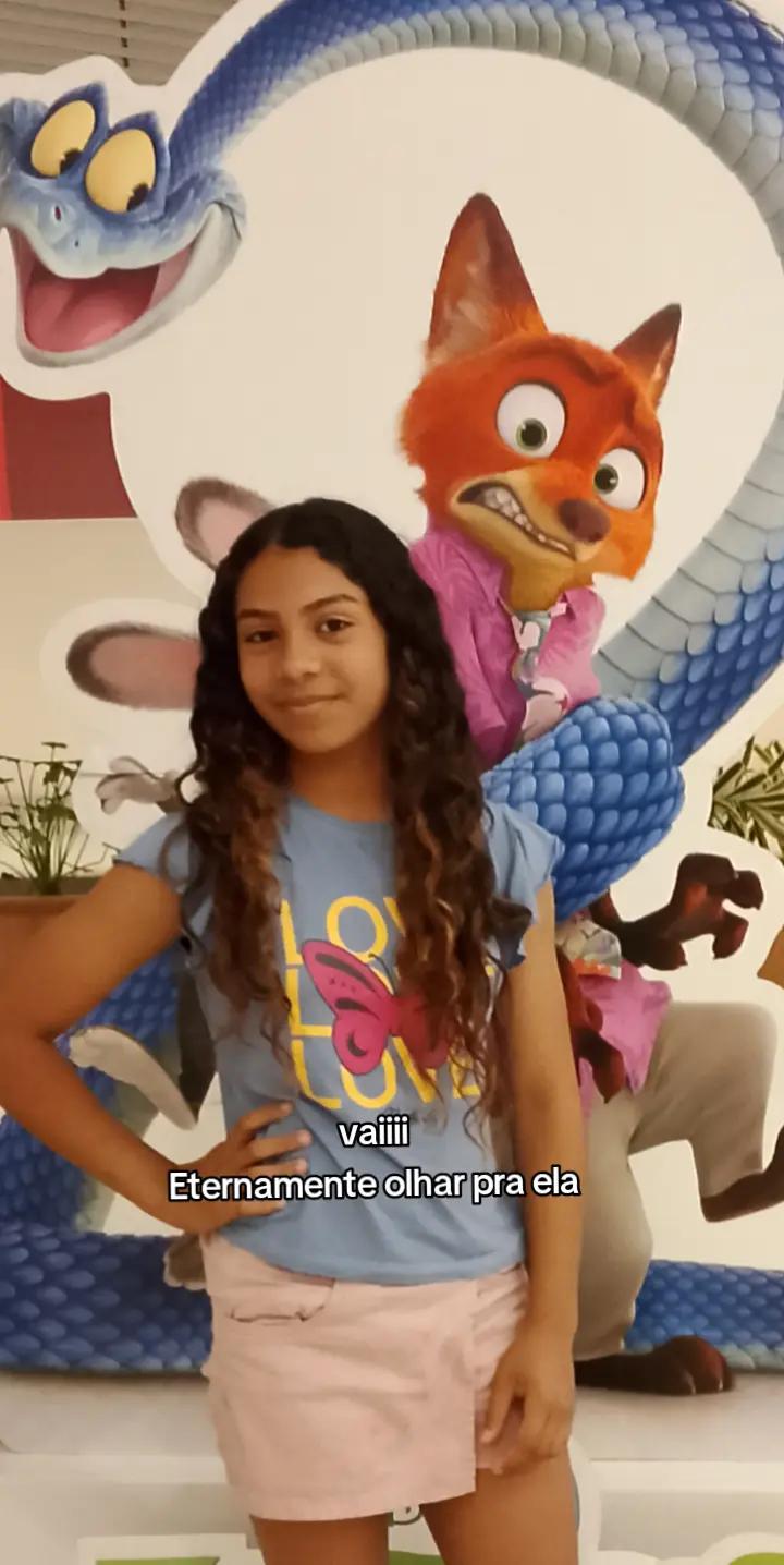 @scarlett_Estefane
