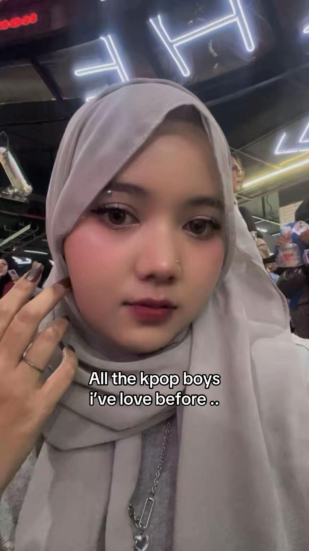 @𝐢𝐦𝐚𝐝𝐨𝐛𝐛𝐲🍒🐰✮⋆