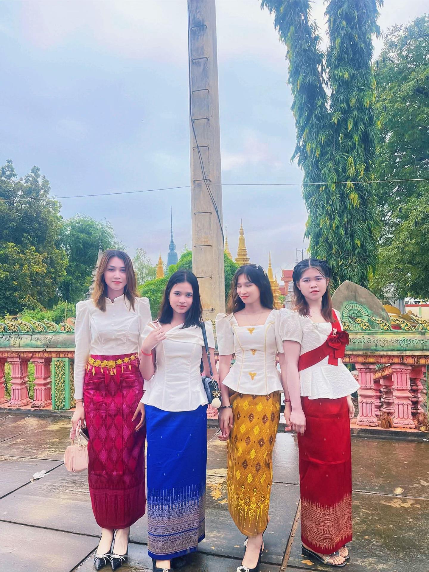@Oun Rฤ๐