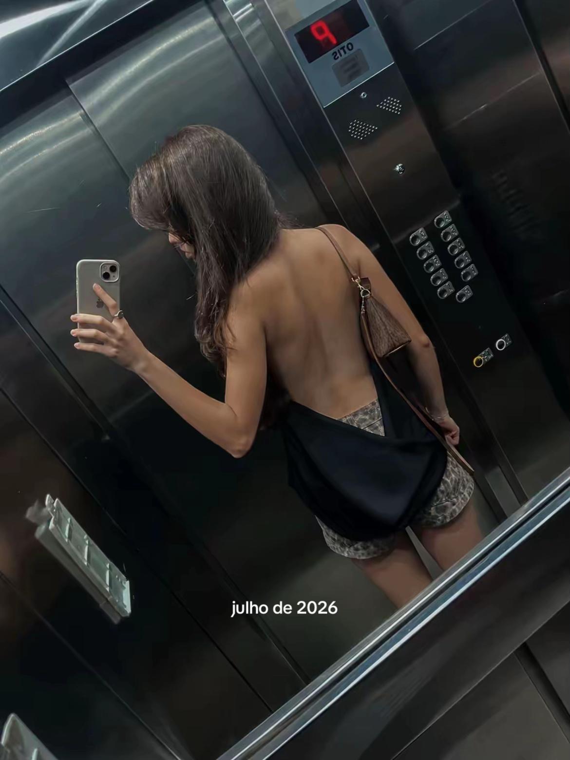 @J&uacute;lia Bomfim