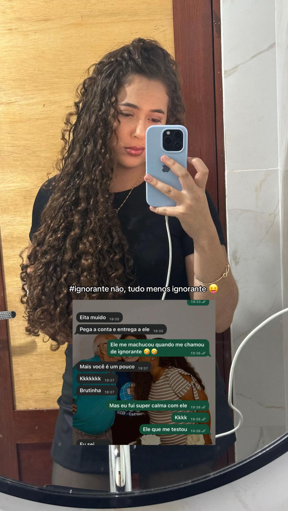 @_carollyyna