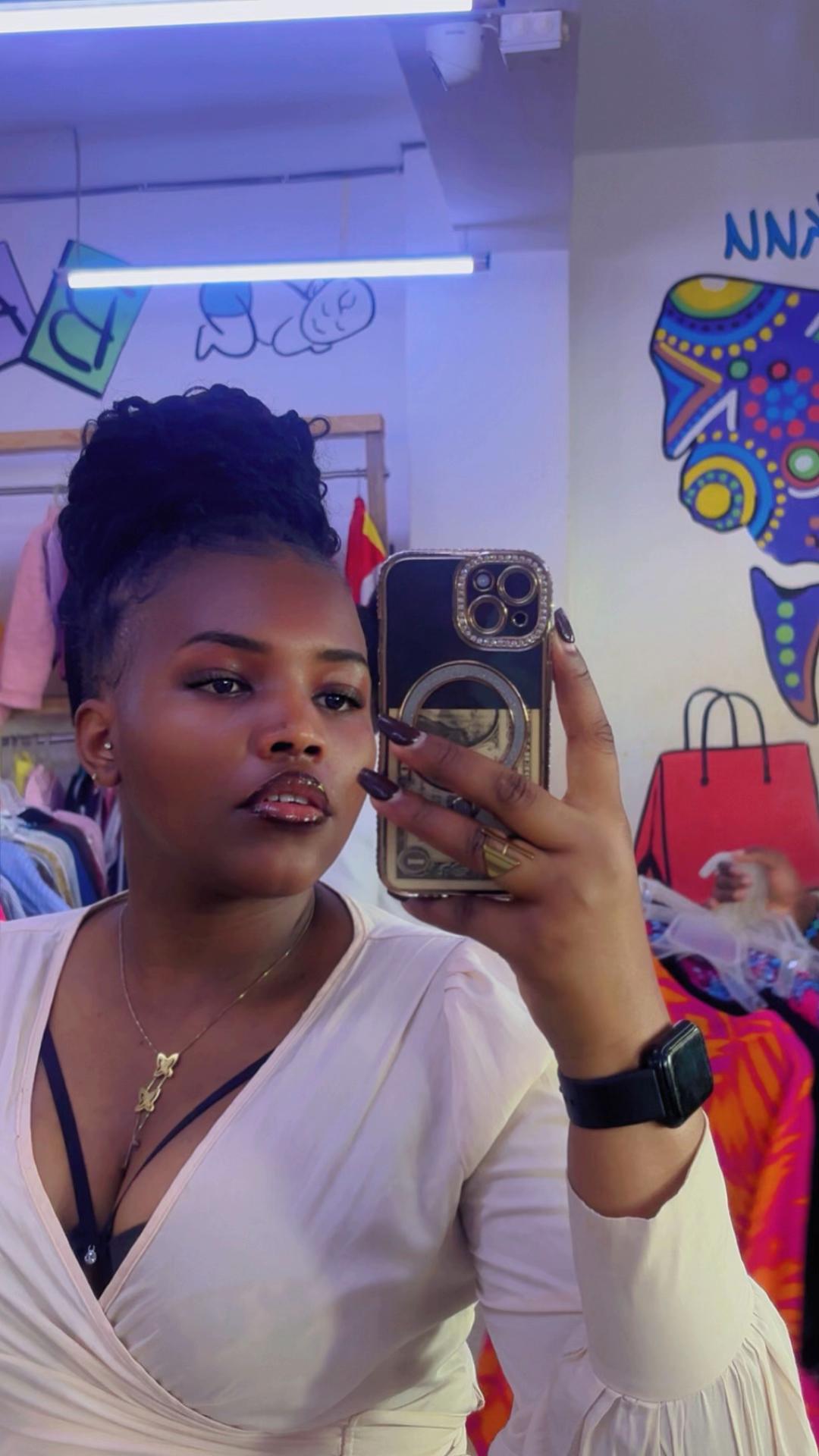 @Antique🎀🌹(Riri🧚♀️)