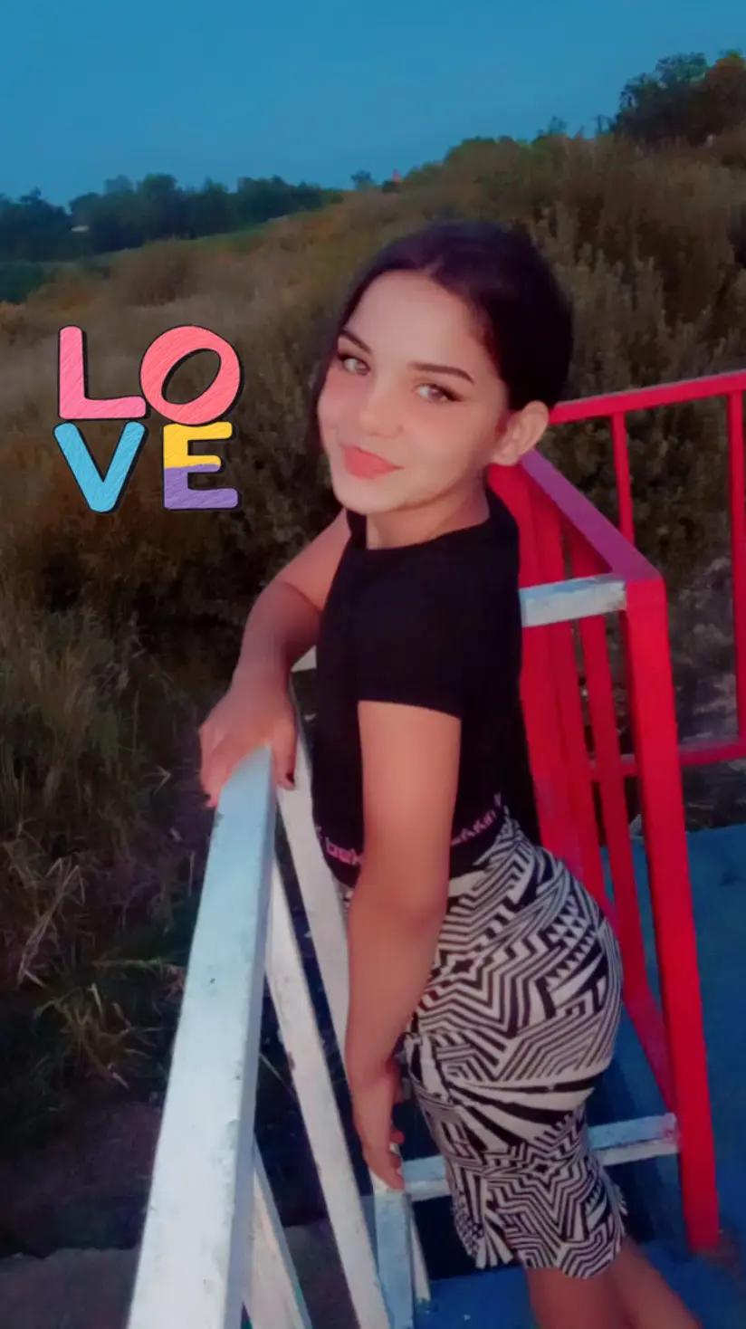 @Móni
