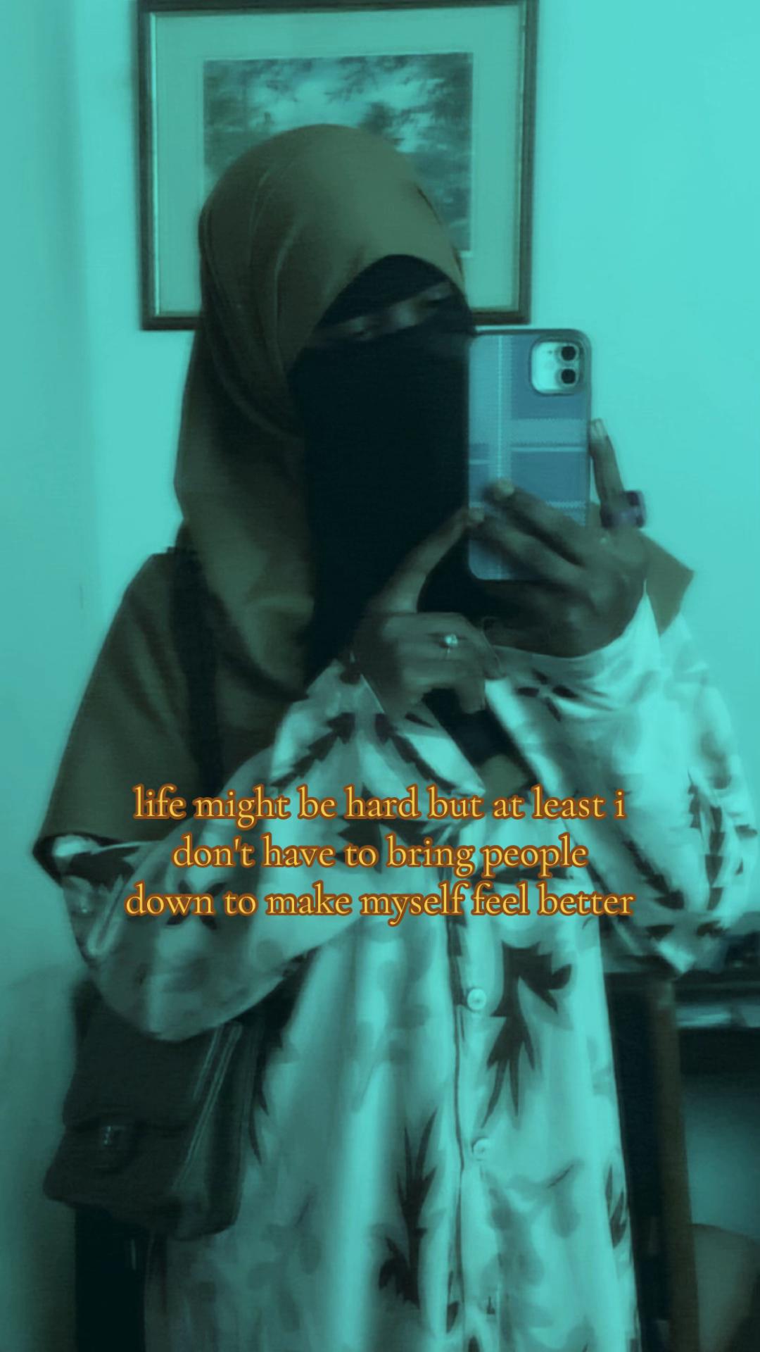 @Meena☪︎