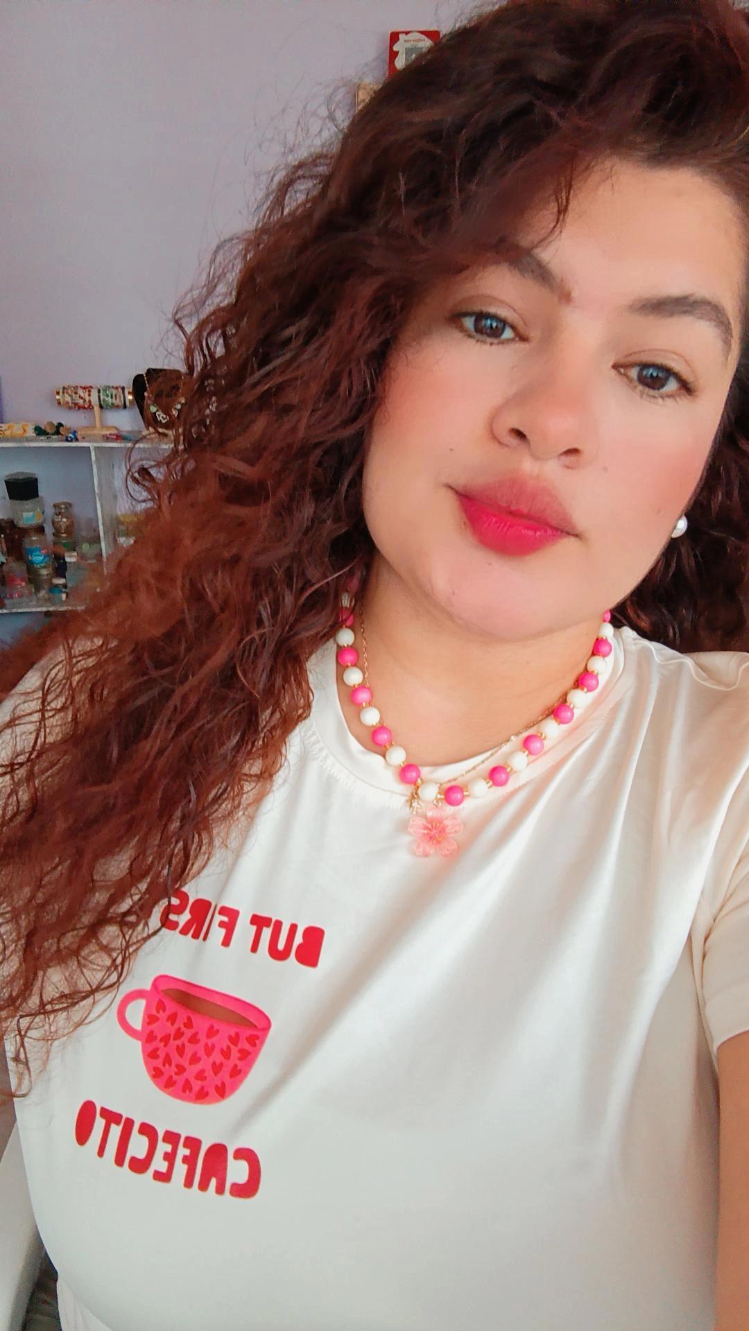 @Anyi Chaves 💜💄💋🇨🇴