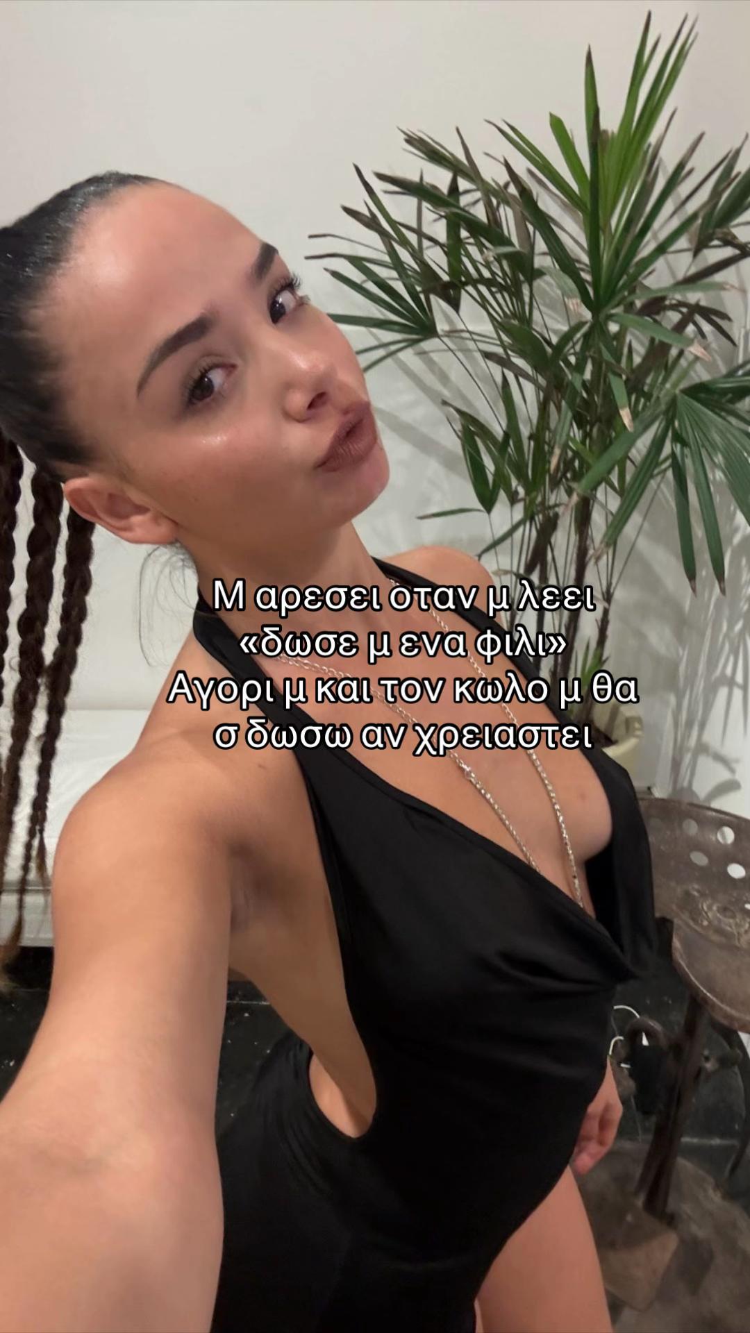 @_xristina_