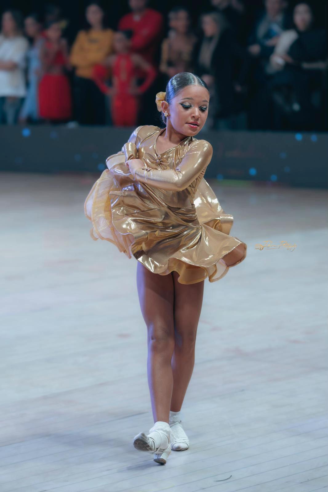 @AuryDance