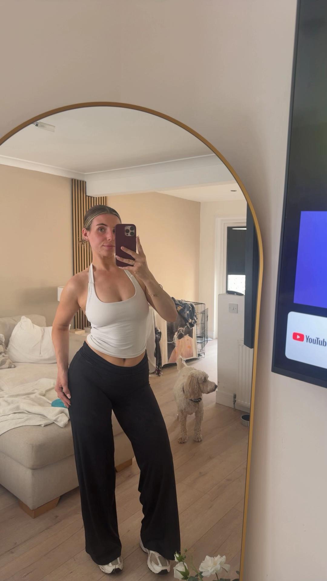 @Liv