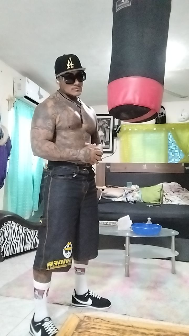 @choloman