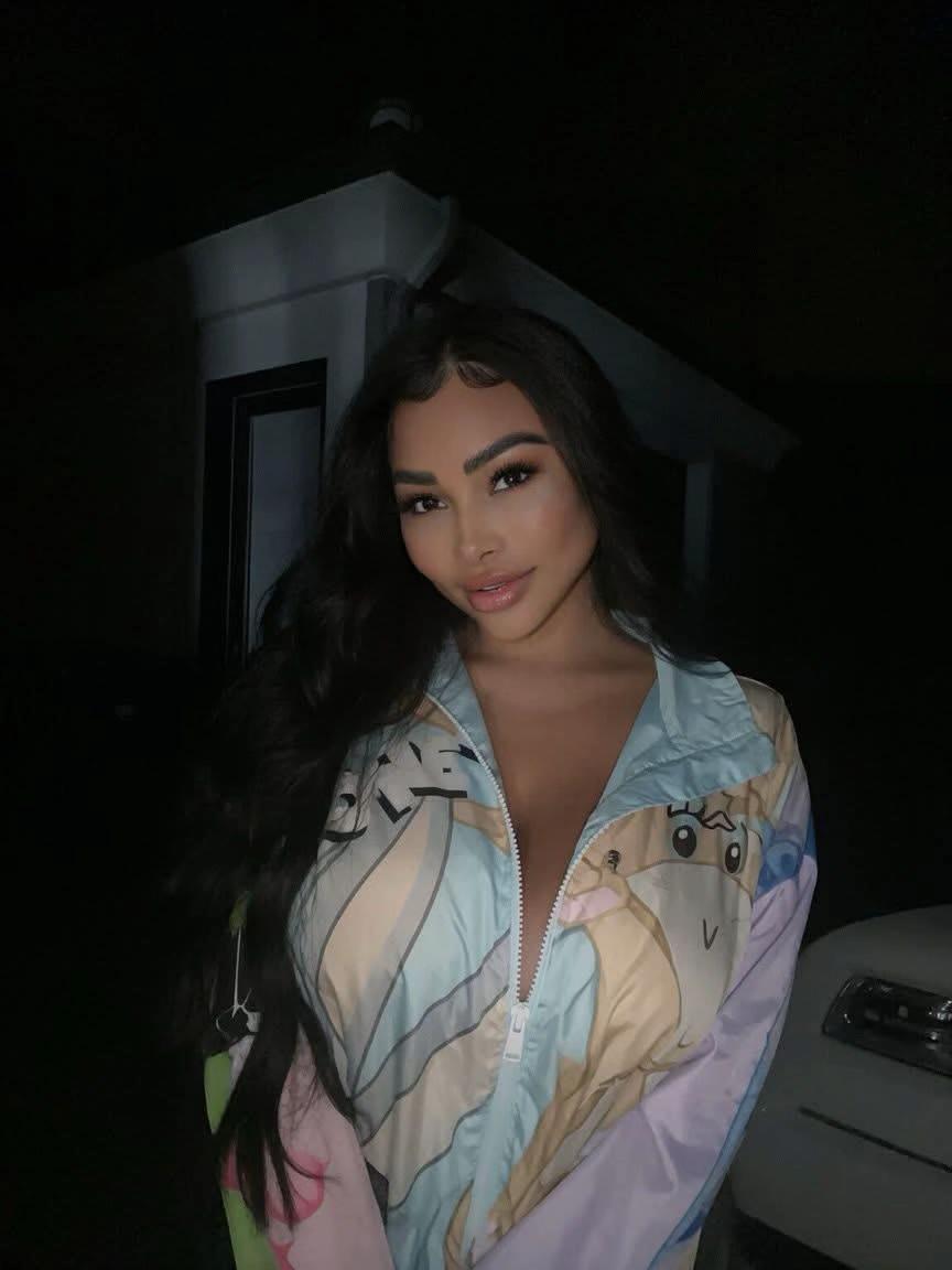 @Brittanya Razavi🏝️