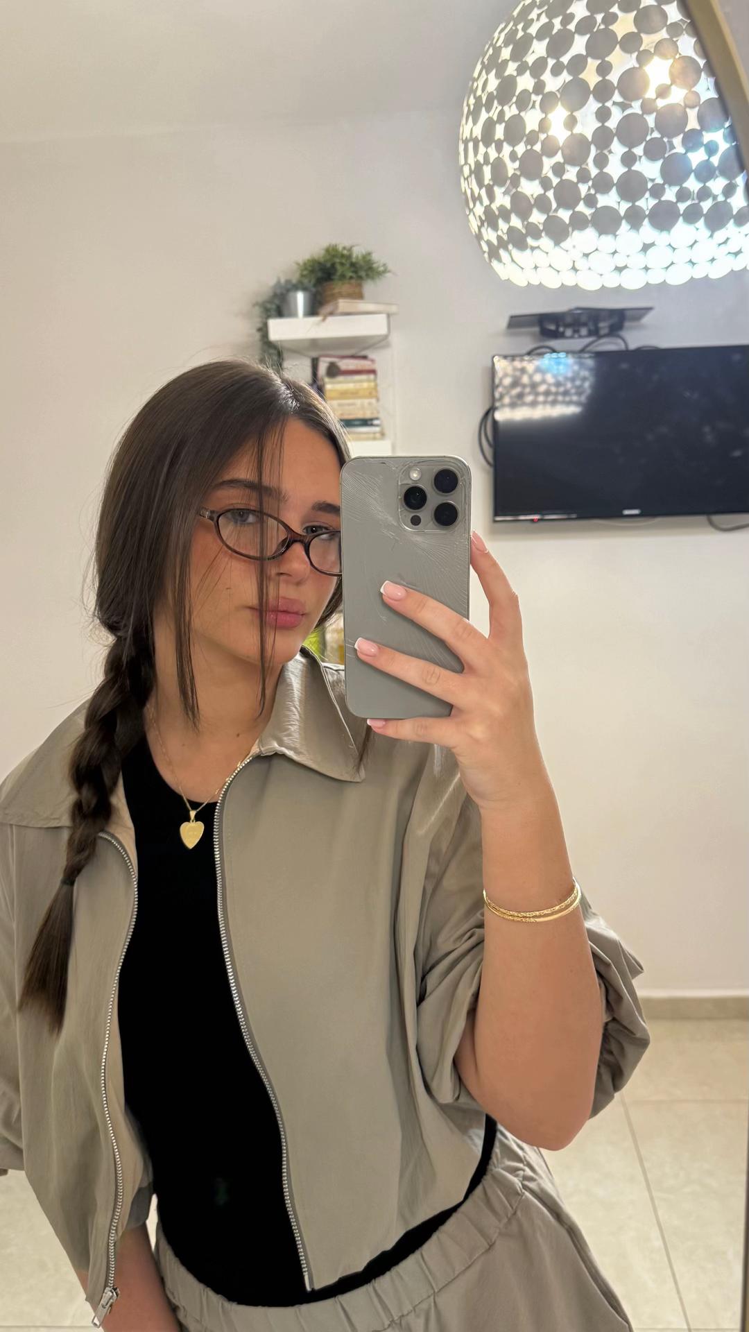 @Shani_oh241
