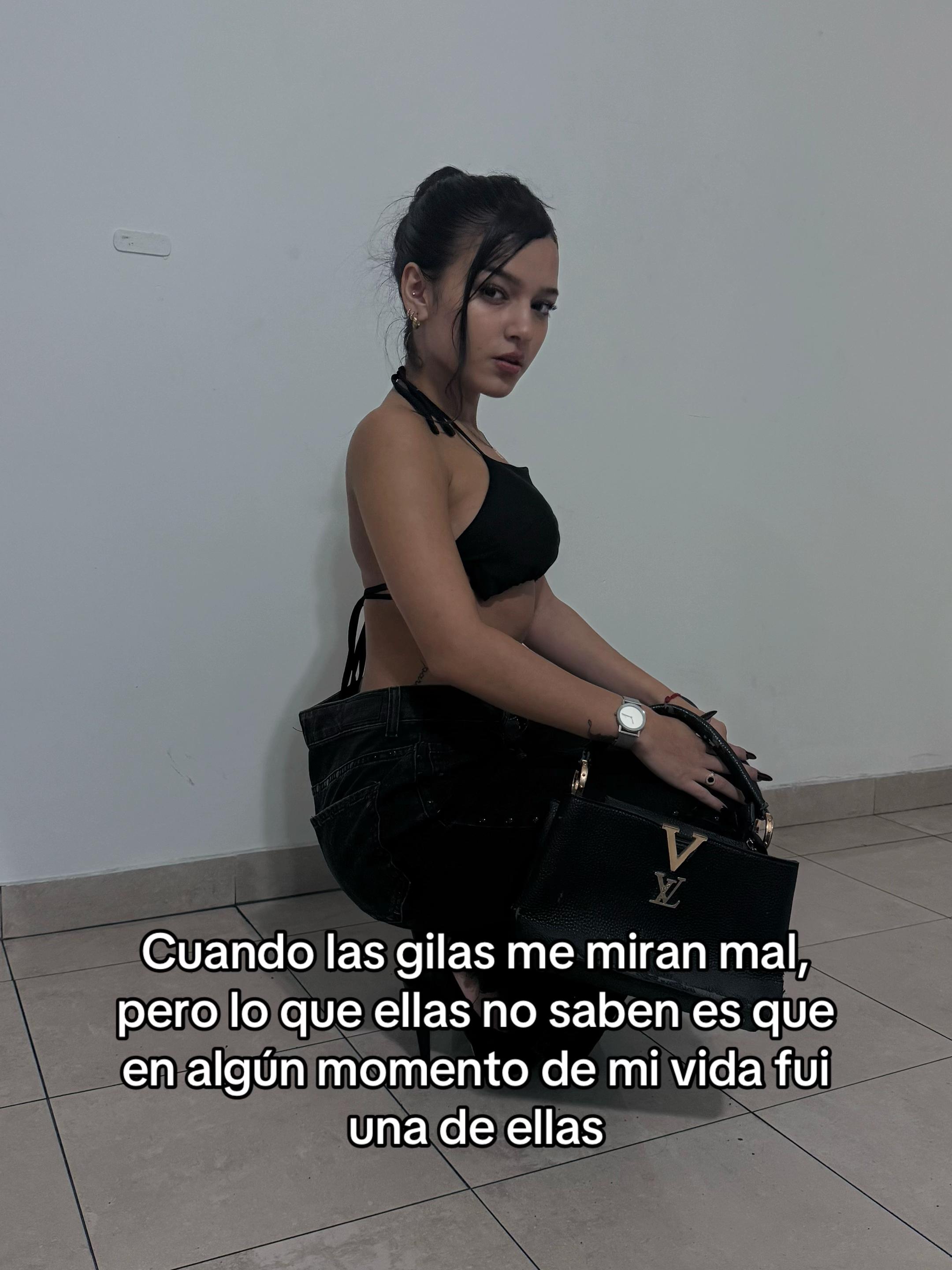 @♛