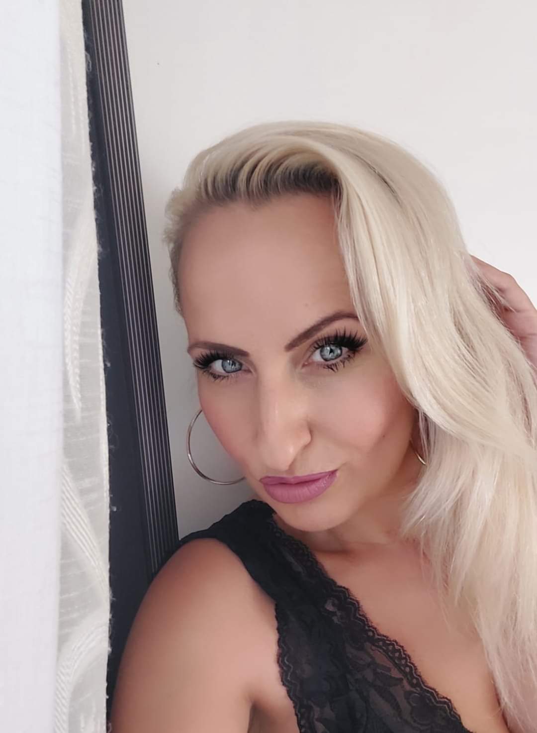 @🔥vatrena duša🔥👑💃💞🤍🌈🌟♥️