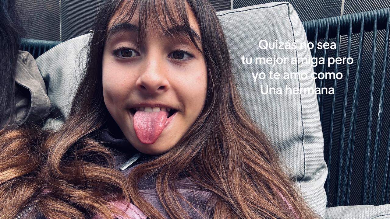 @Ximena González