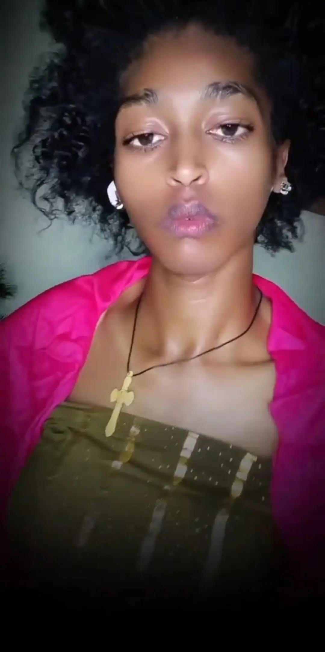 @ሄለን Eምso